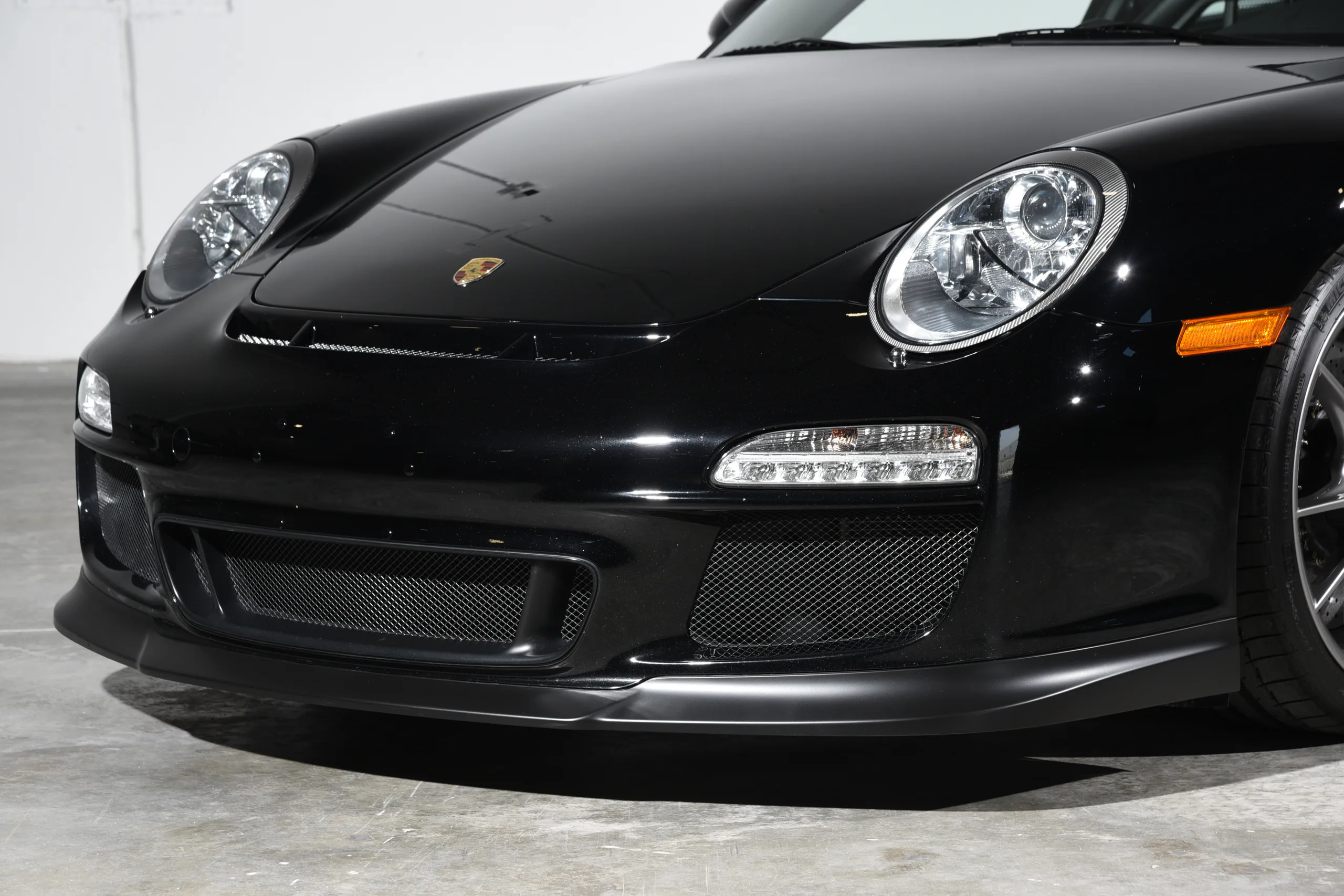 2010 Porsche 911 GT3 — photo 18 of 59