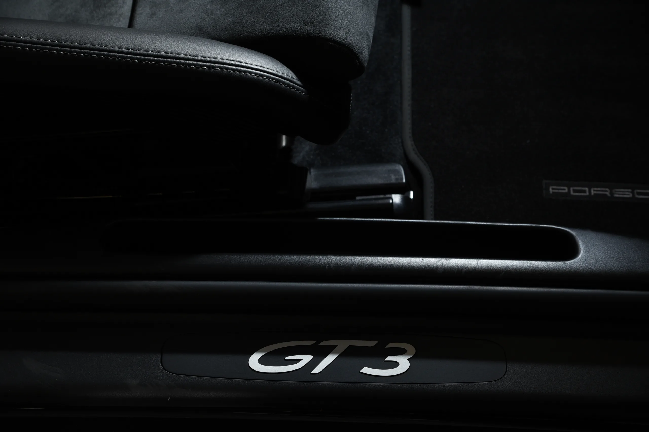 2010 Porsche 911 GT3 — photo 53 of 59