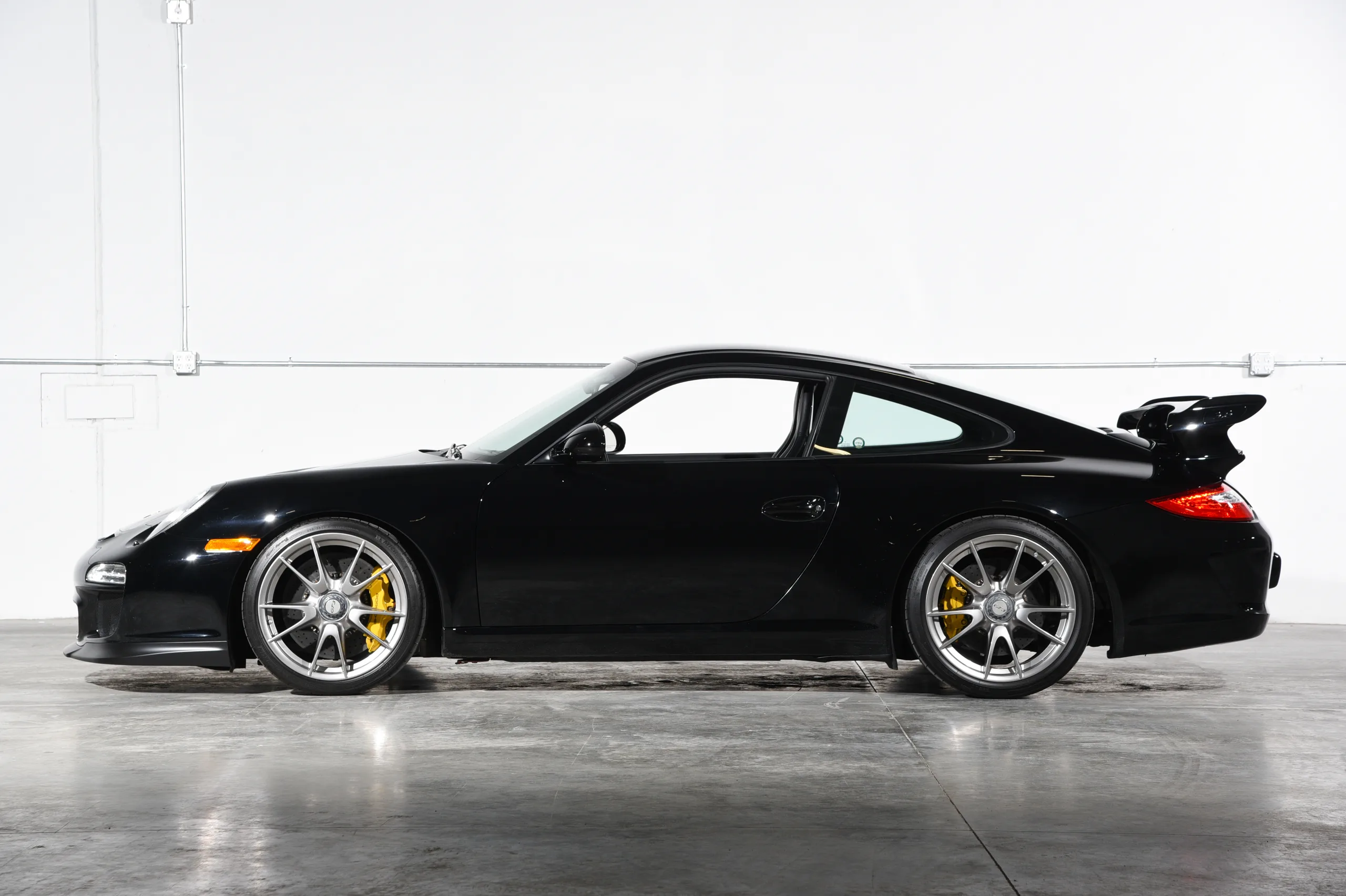 2010 Porsche 911 GT3 — photo 7 of 59