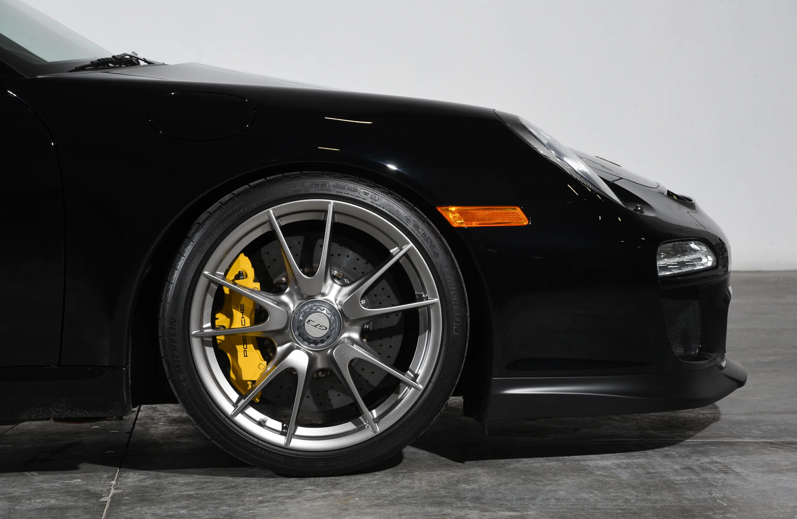 2010 Porsche 911 GT3 — photo 16 of 59