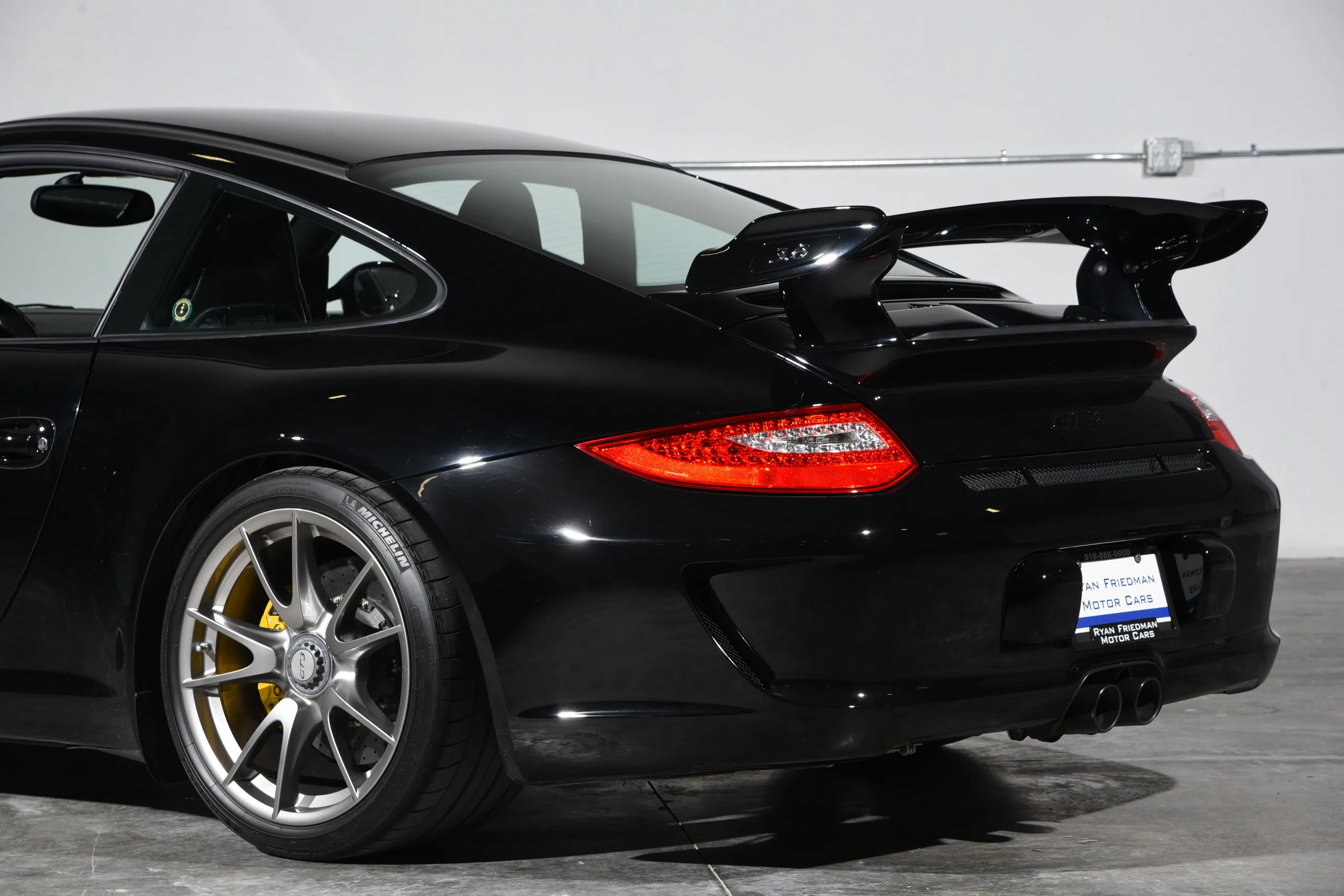 2010 Porsche 911 GT3 — photo 25 of 59