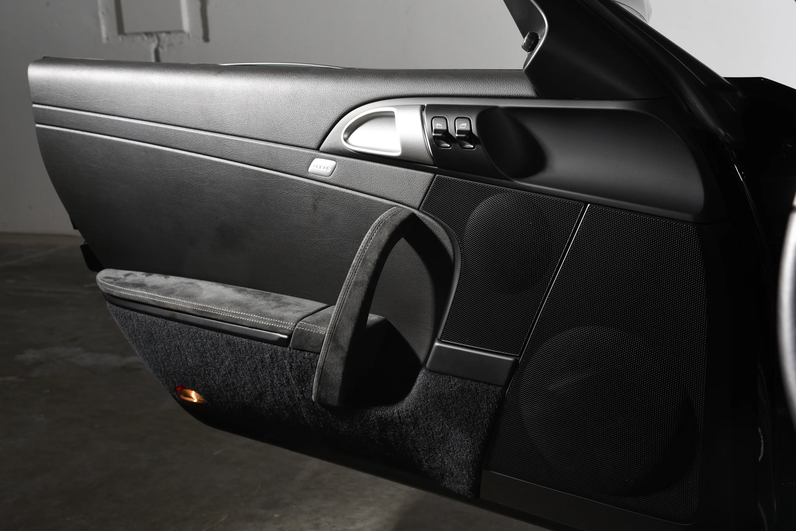 2010 Porsche 911 GT3 — photo 51 of 59
