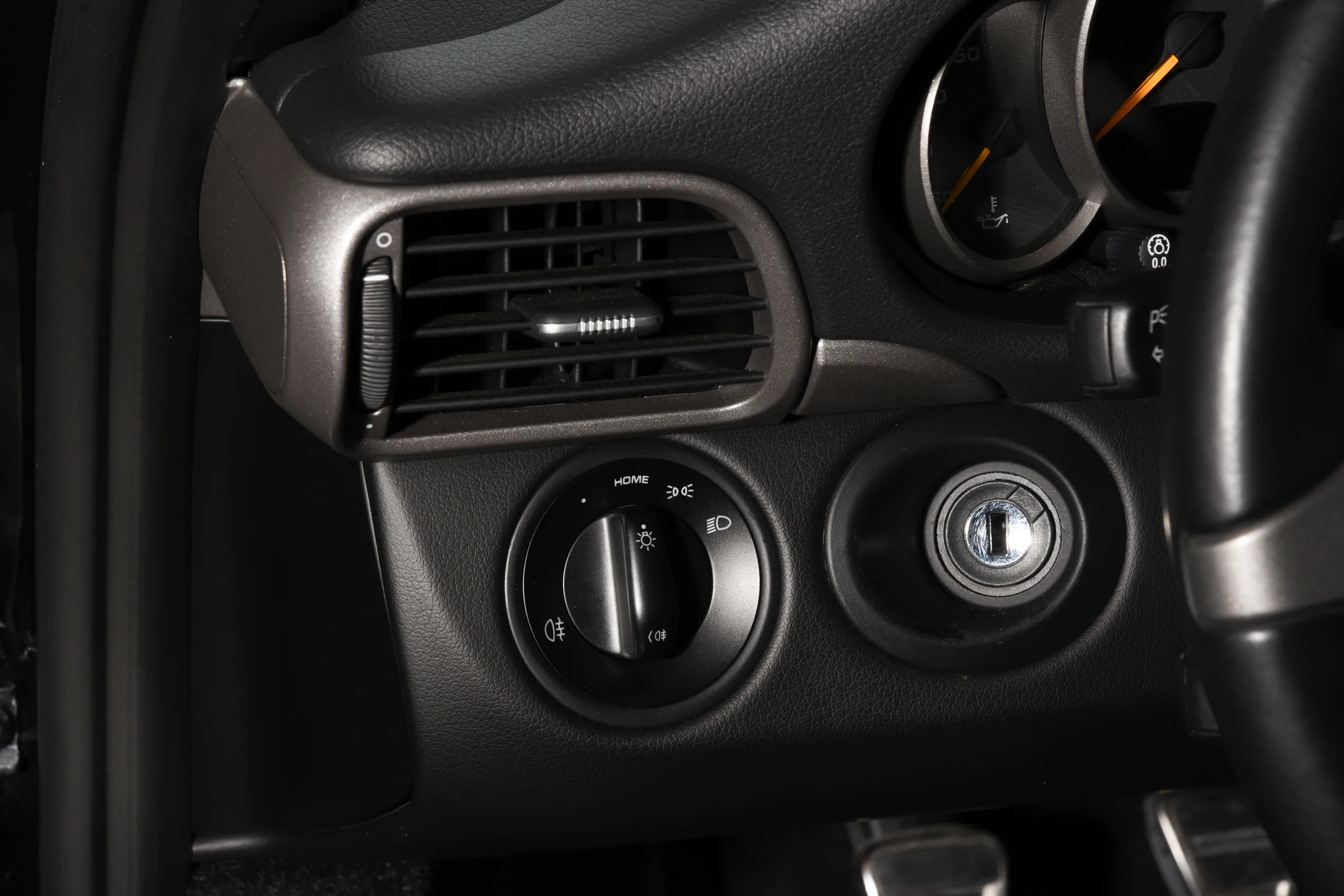 2010 Porsche 911 GT3 — photo 39 of 59