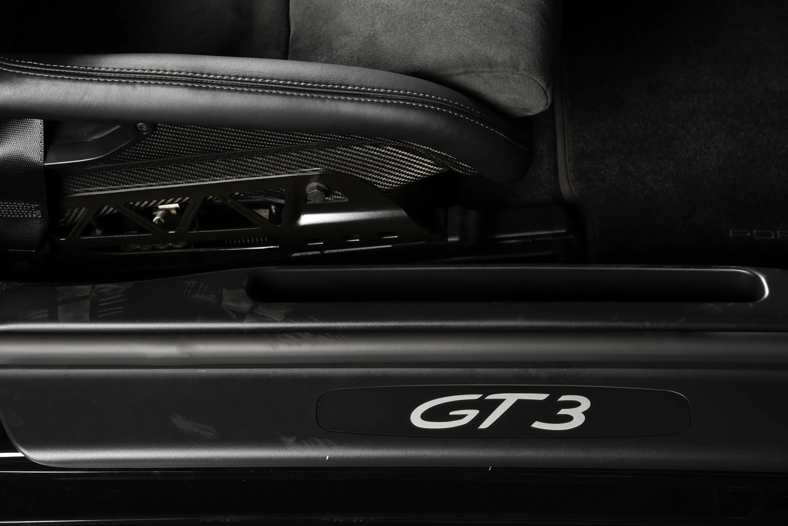 2010 Porsche 911 GT3 — photo 55 of 59
