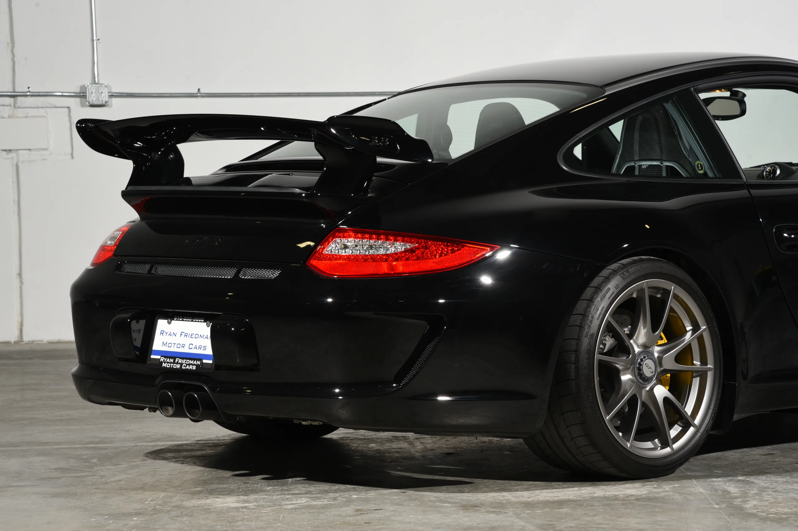 2010 Porsche 911 GT3 — photo 9 of 59