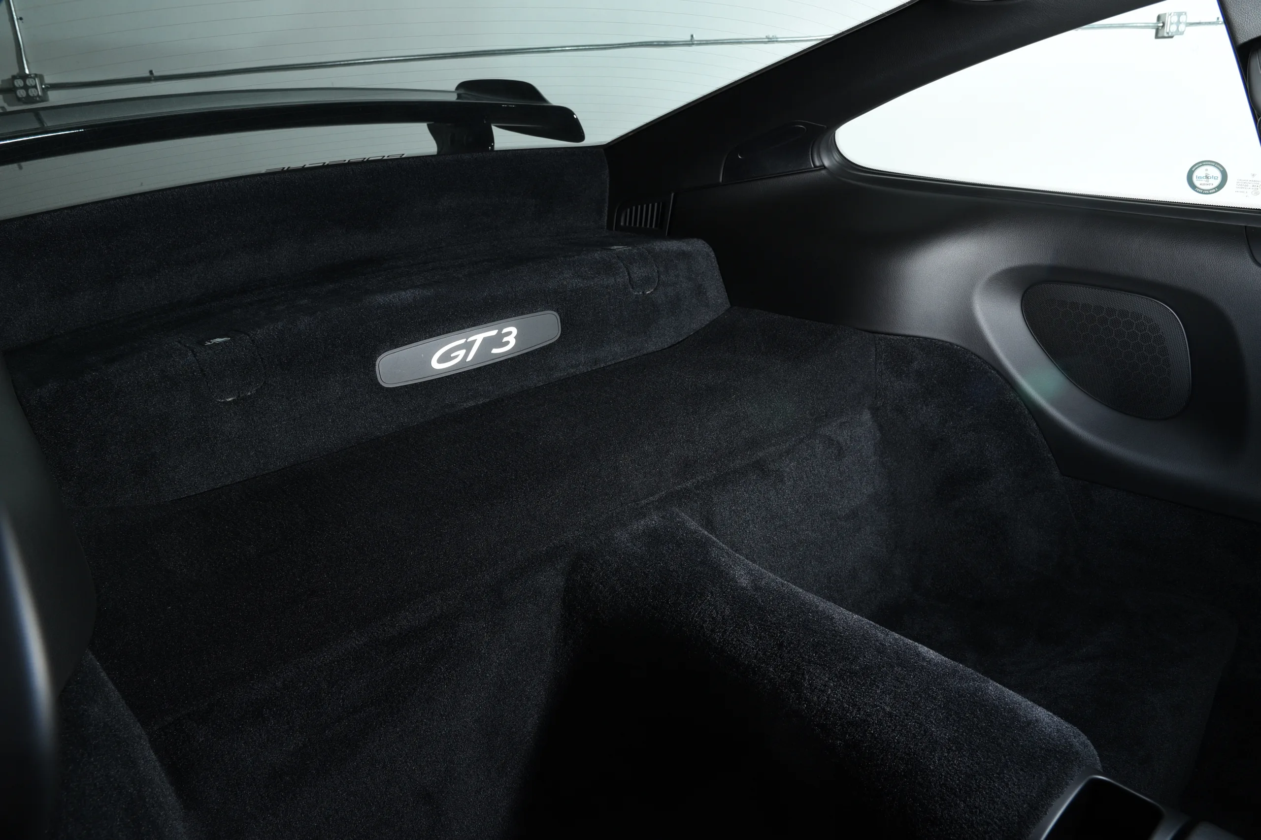 2010 Porsche 911 GT3 — photo 47 of 59