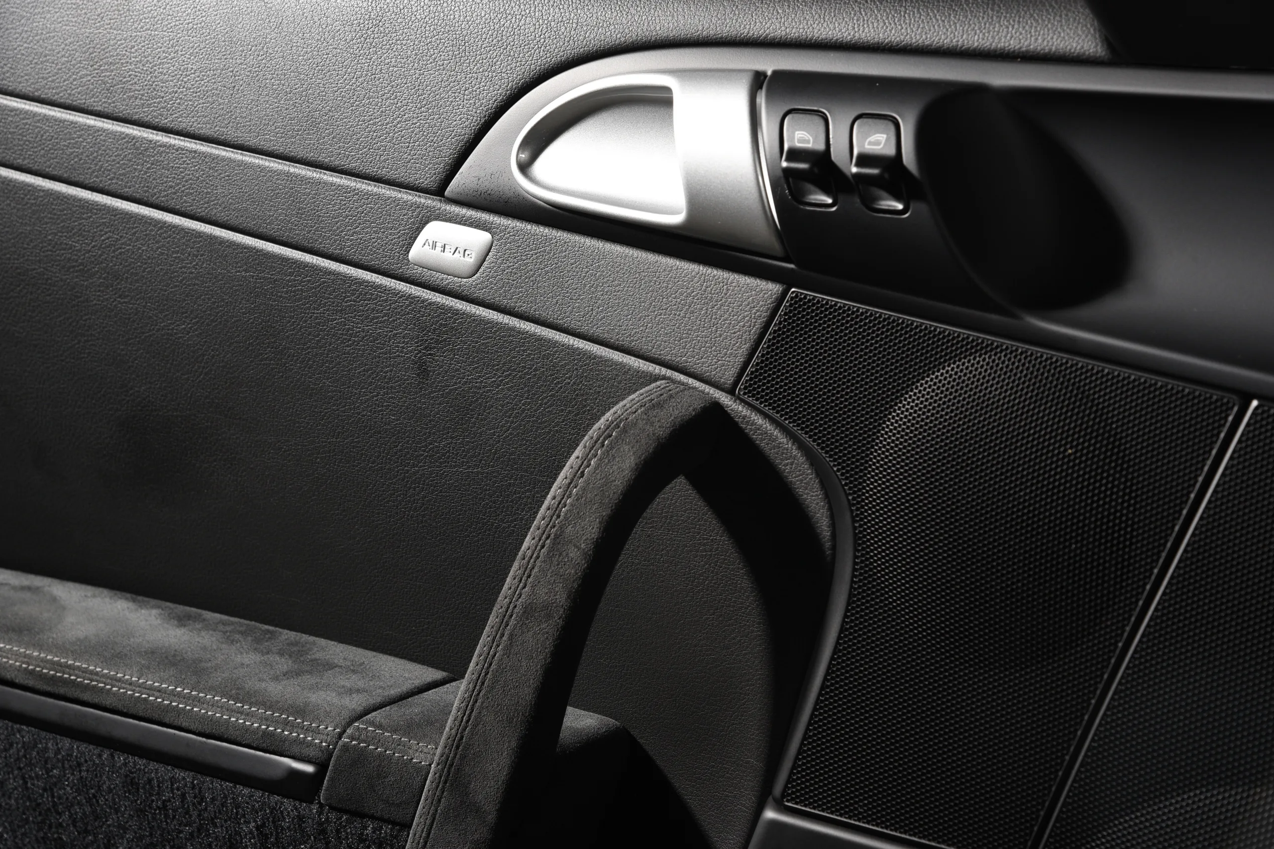 2010 Porsche 911 GT3 — photo 52 of 59