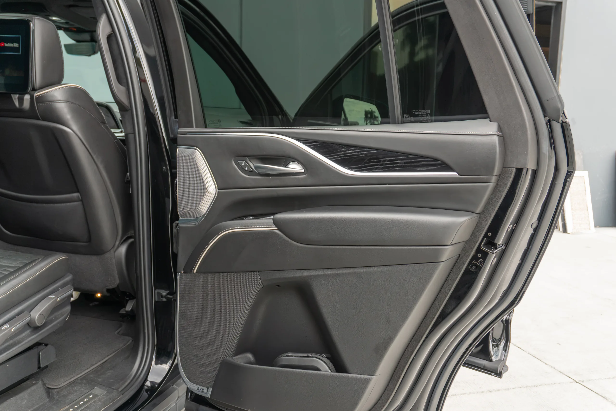 2023 Cadillac Escalade-V — photo 69 of 73
