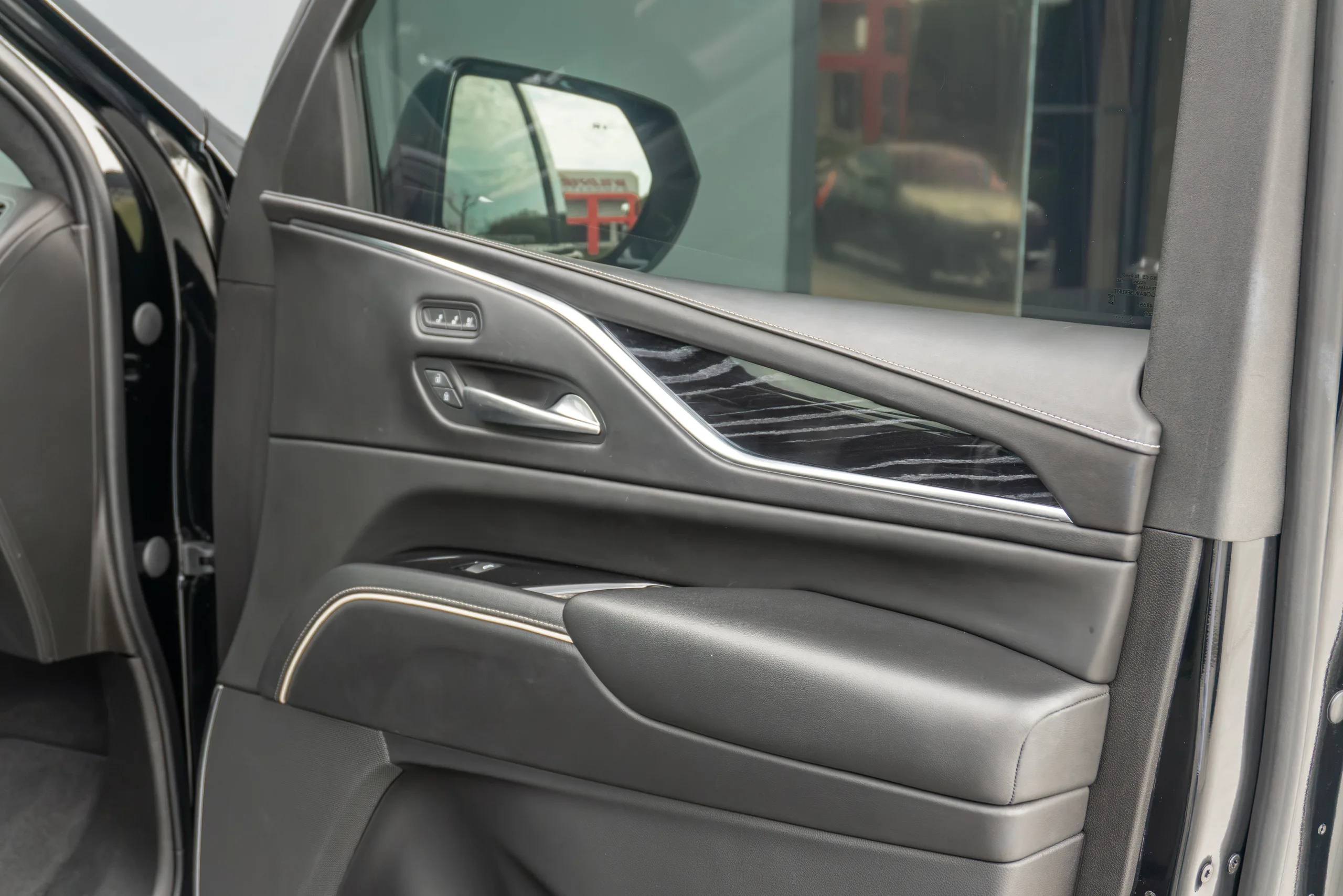 2023 Cadillac Escalade-V — photo 70 of 73