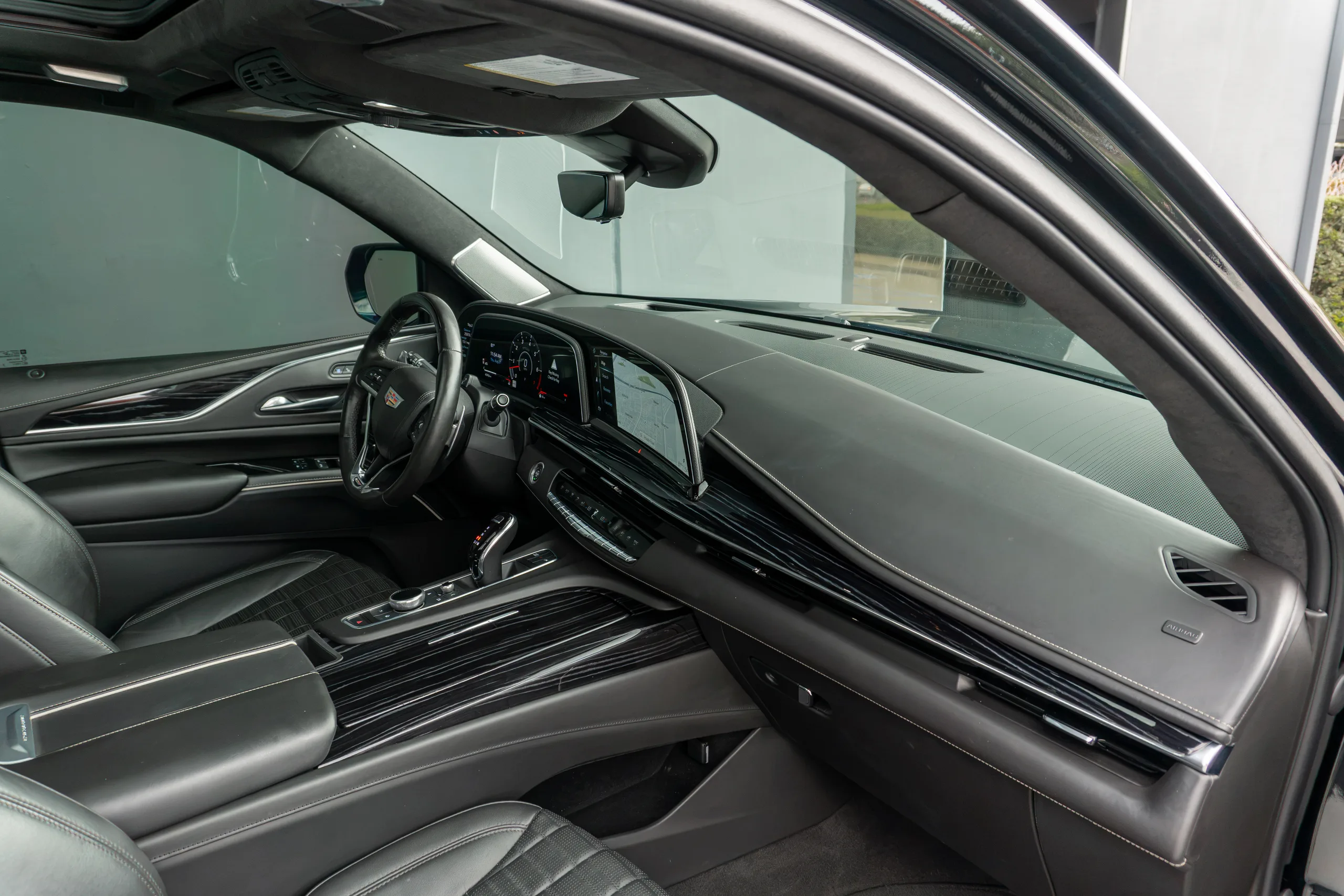 2023 Cadillac Escalade-V — photo 39 of 73
