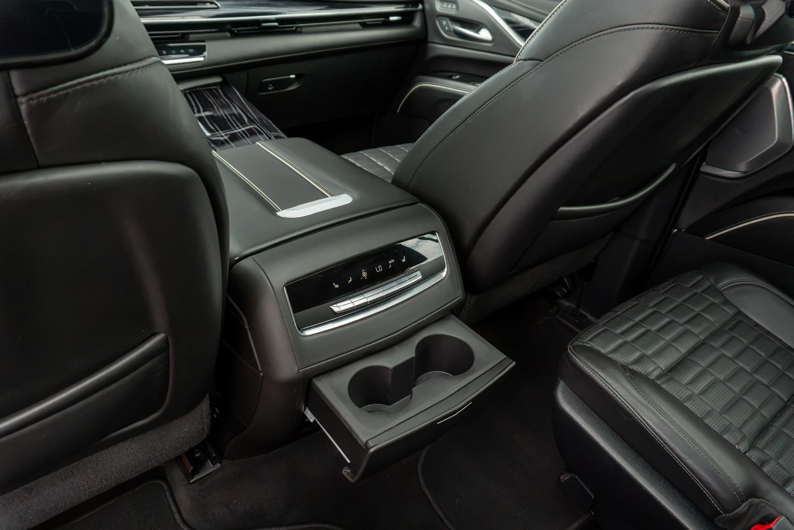 2023 Cadillac Escalade-V — photo 49 of 73