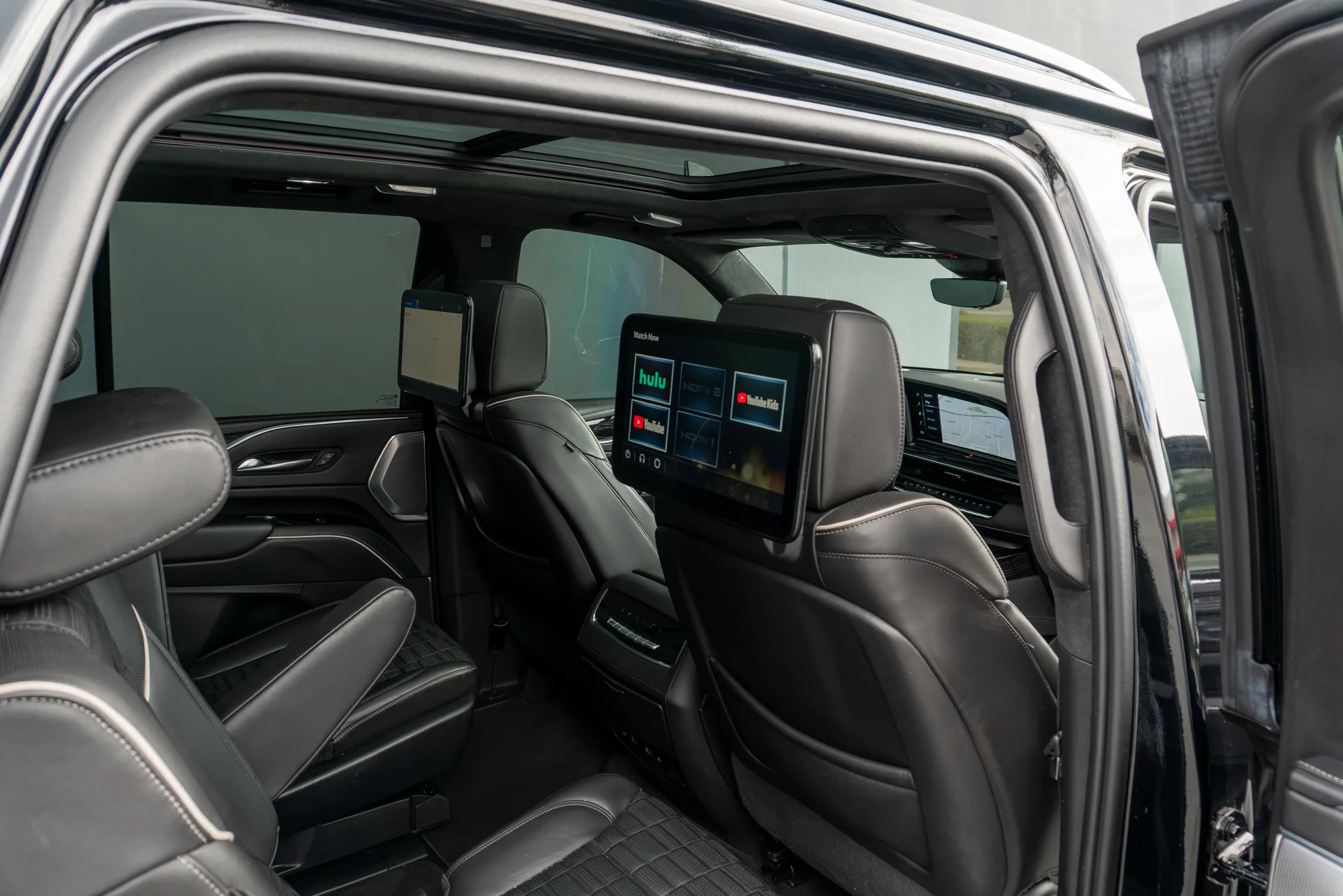 2023 Cadillac Escalade-V — photo 56 of 73