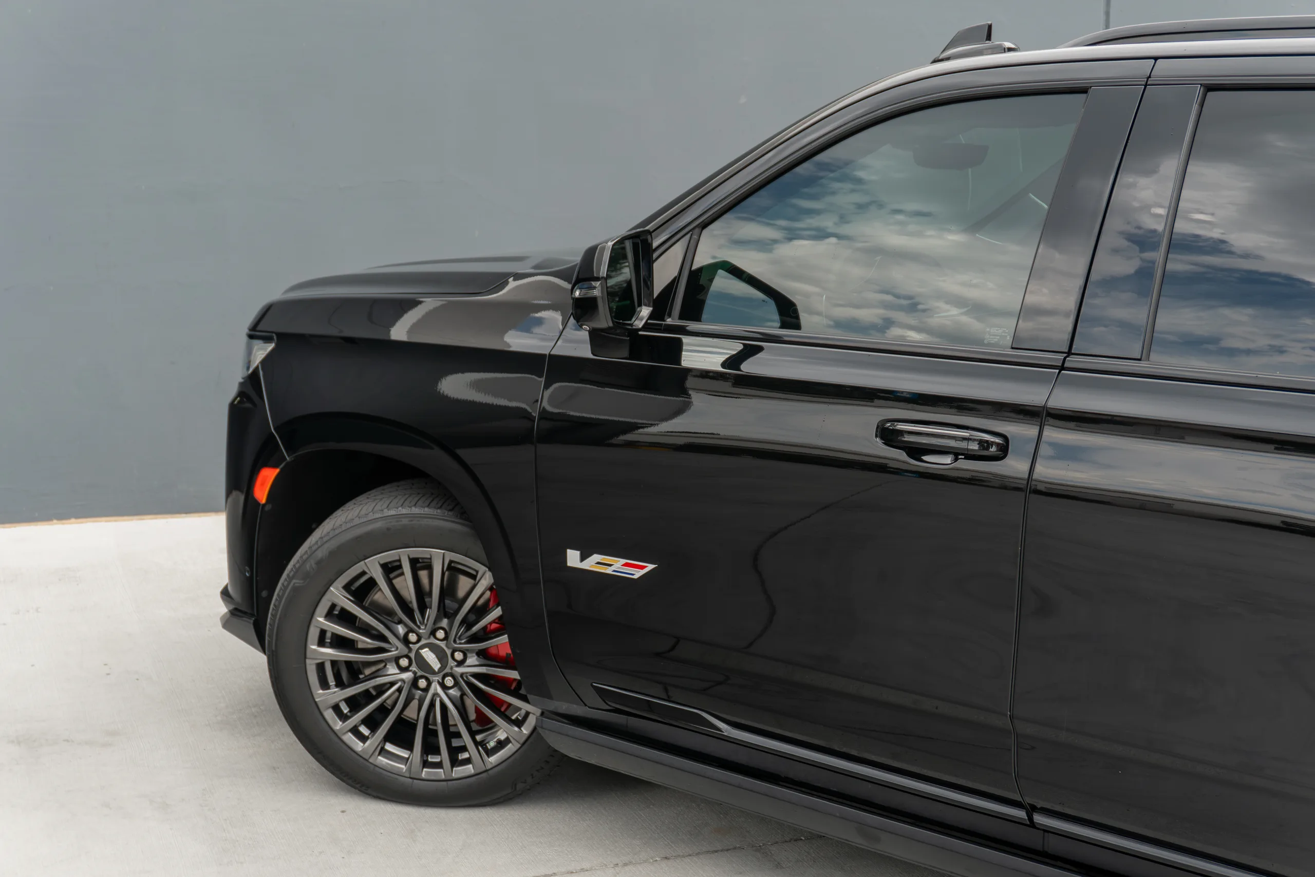 2023 Cadillac Escalade-V — photo 10 of 73