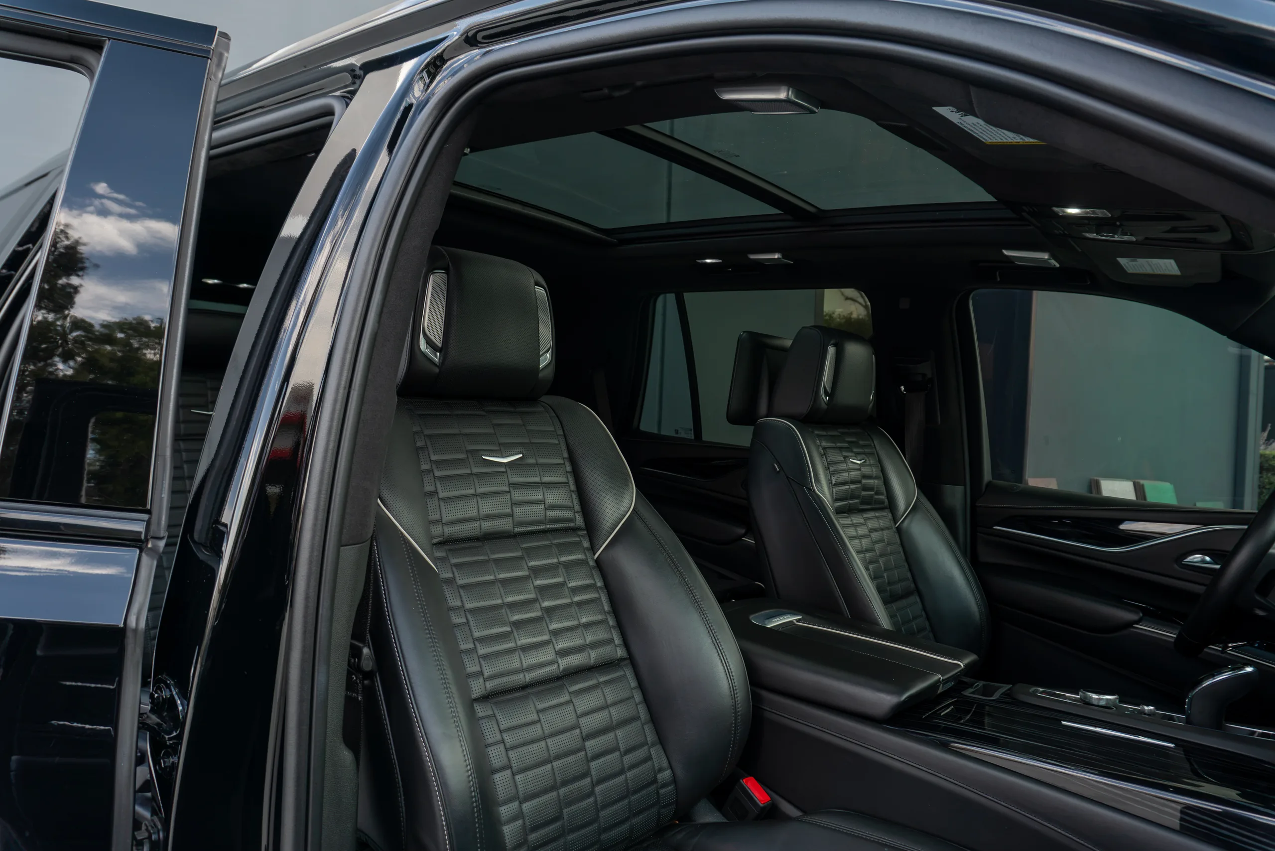 2023 Cadillac Escalade-V — photo 64 of 73