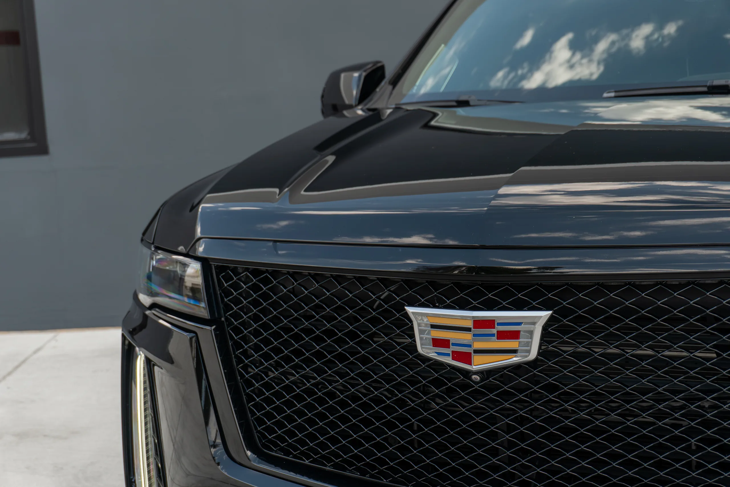 2023 Cadillac Escalade-V — photo 26 of 73