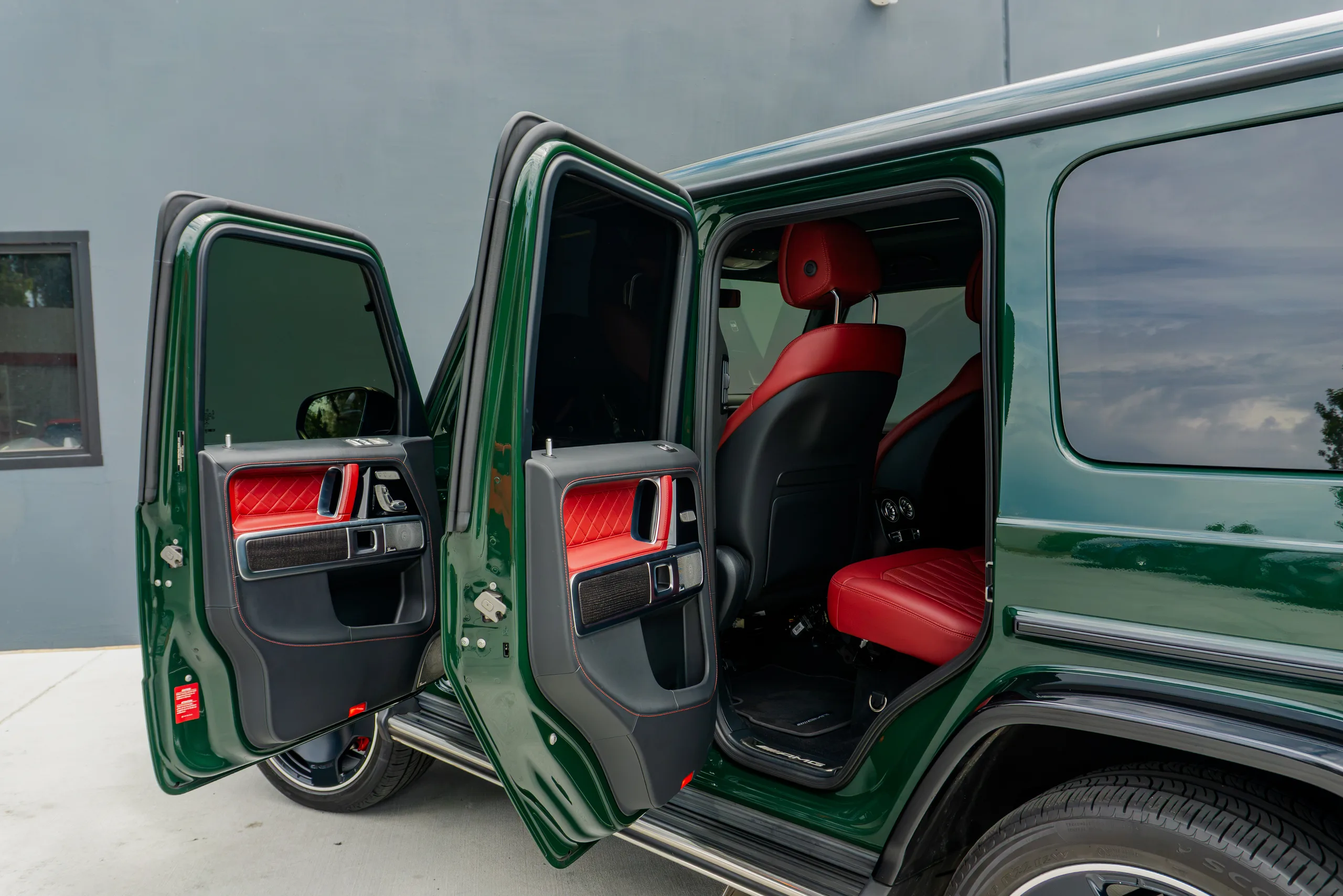 2023 Mercedes-Benz AMG G 63 — photo 41 of 73