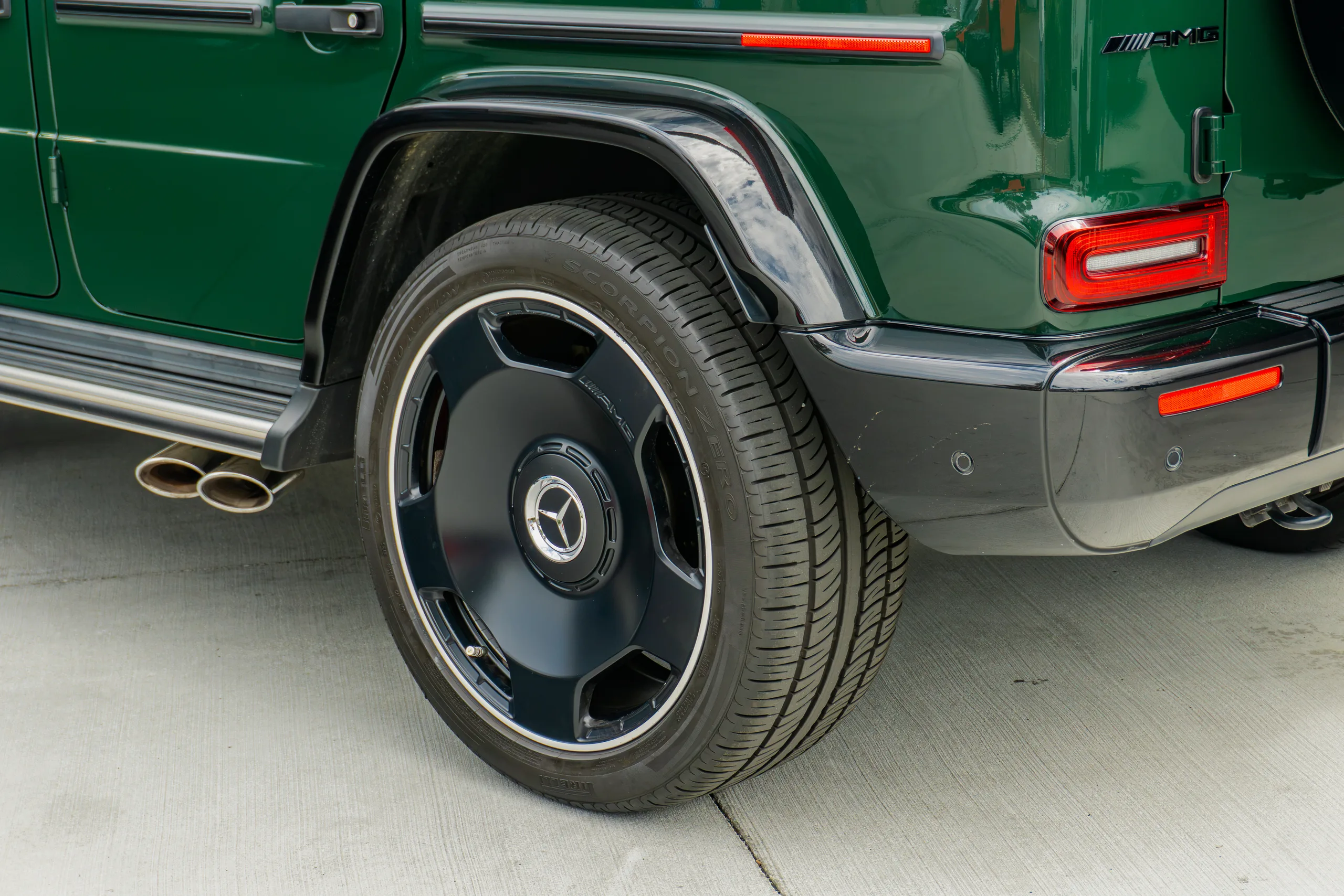 2023 Mercedes-Benz AMG G 63 — photo 27 of 73