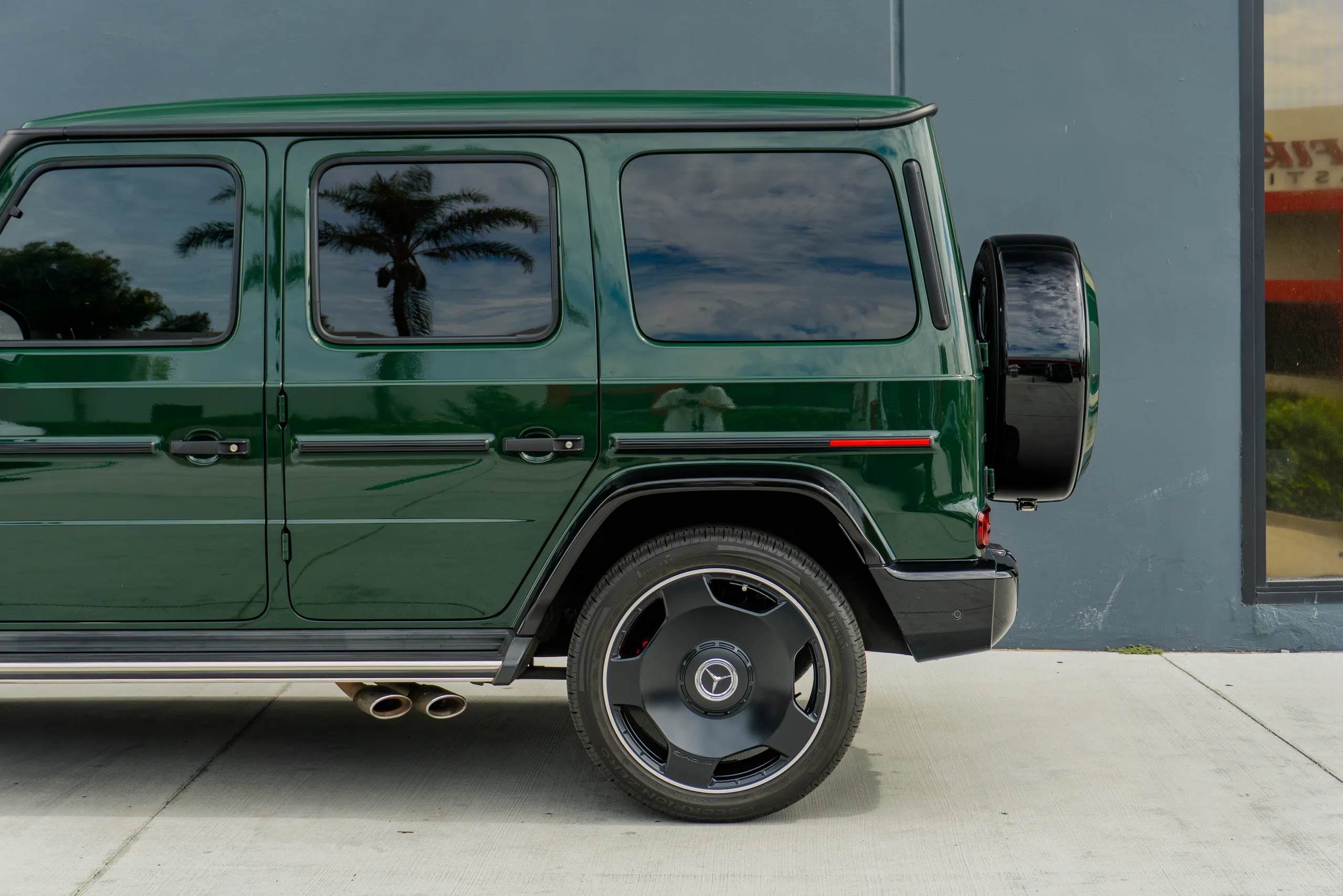 2023 Mercedes-Benz AMG G 63 — photo 14 of 73