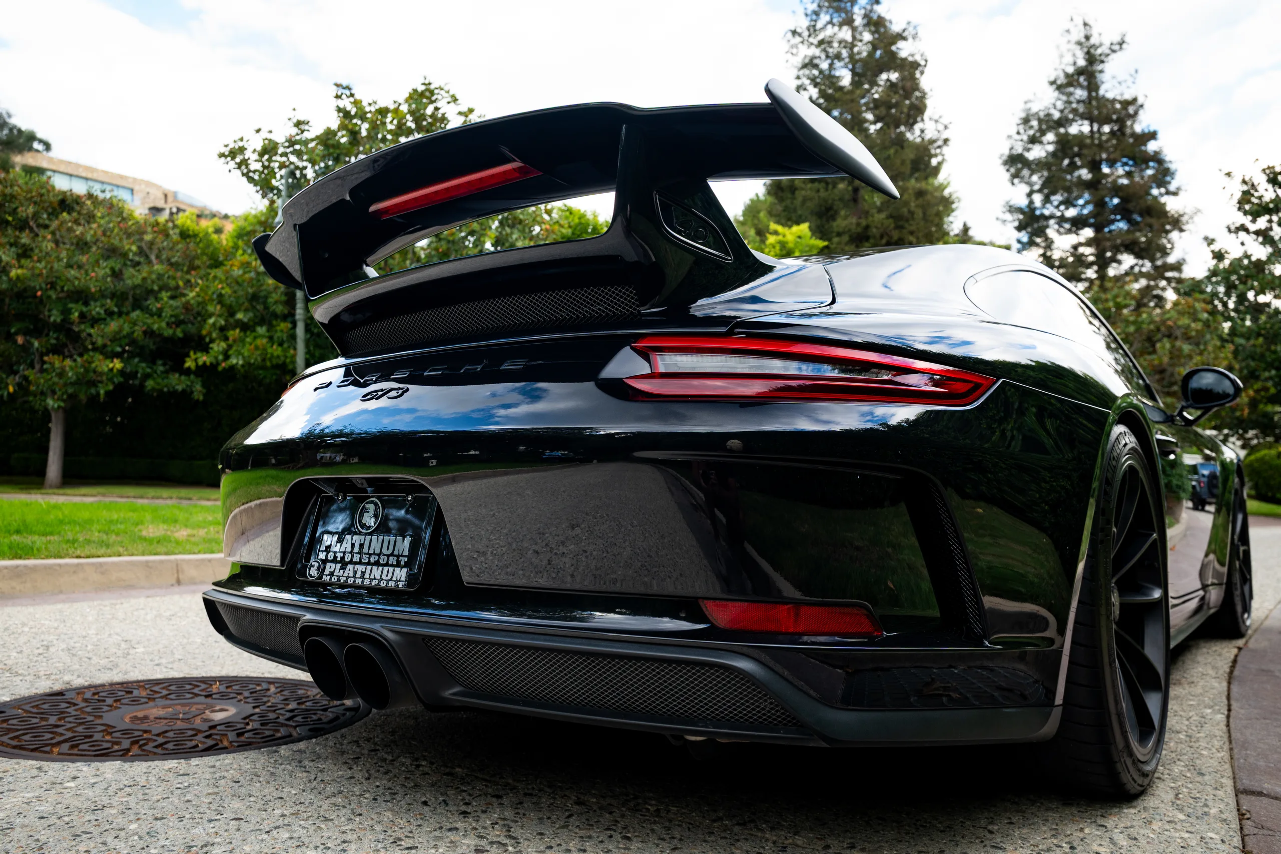 2018 Porsche 911 GT3 — photo 18 of 64