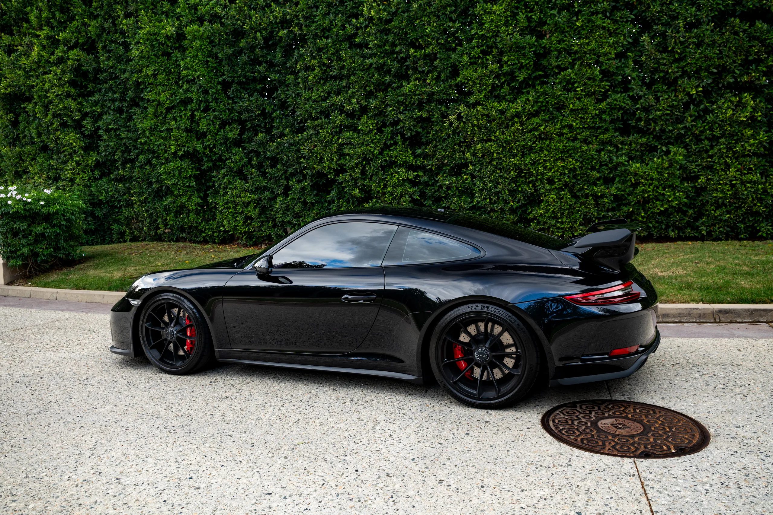 2018 Porsche 911 GT3 — photo 35 of 64