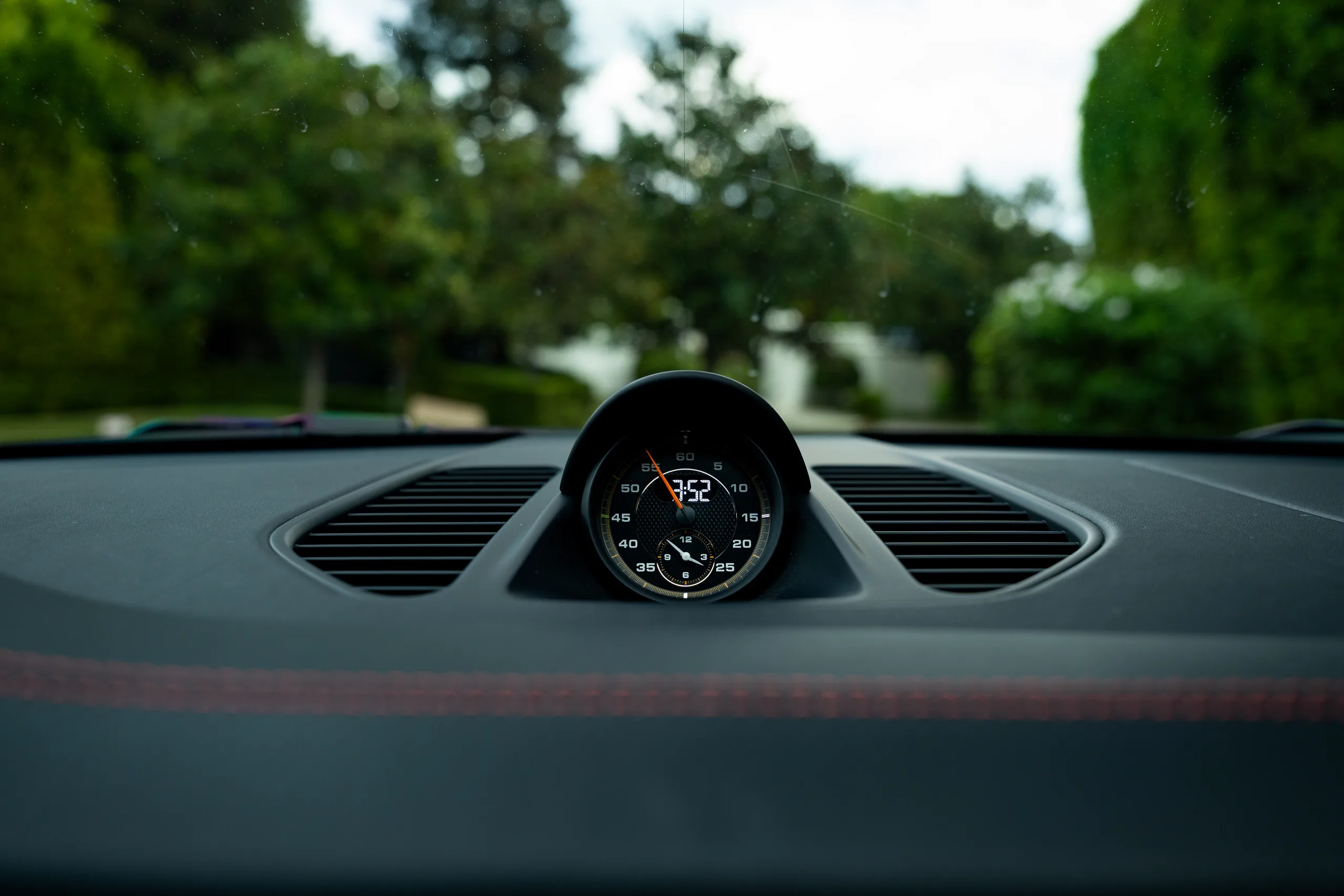 2018 Porsche 911 GT3 — photo 43 of 64