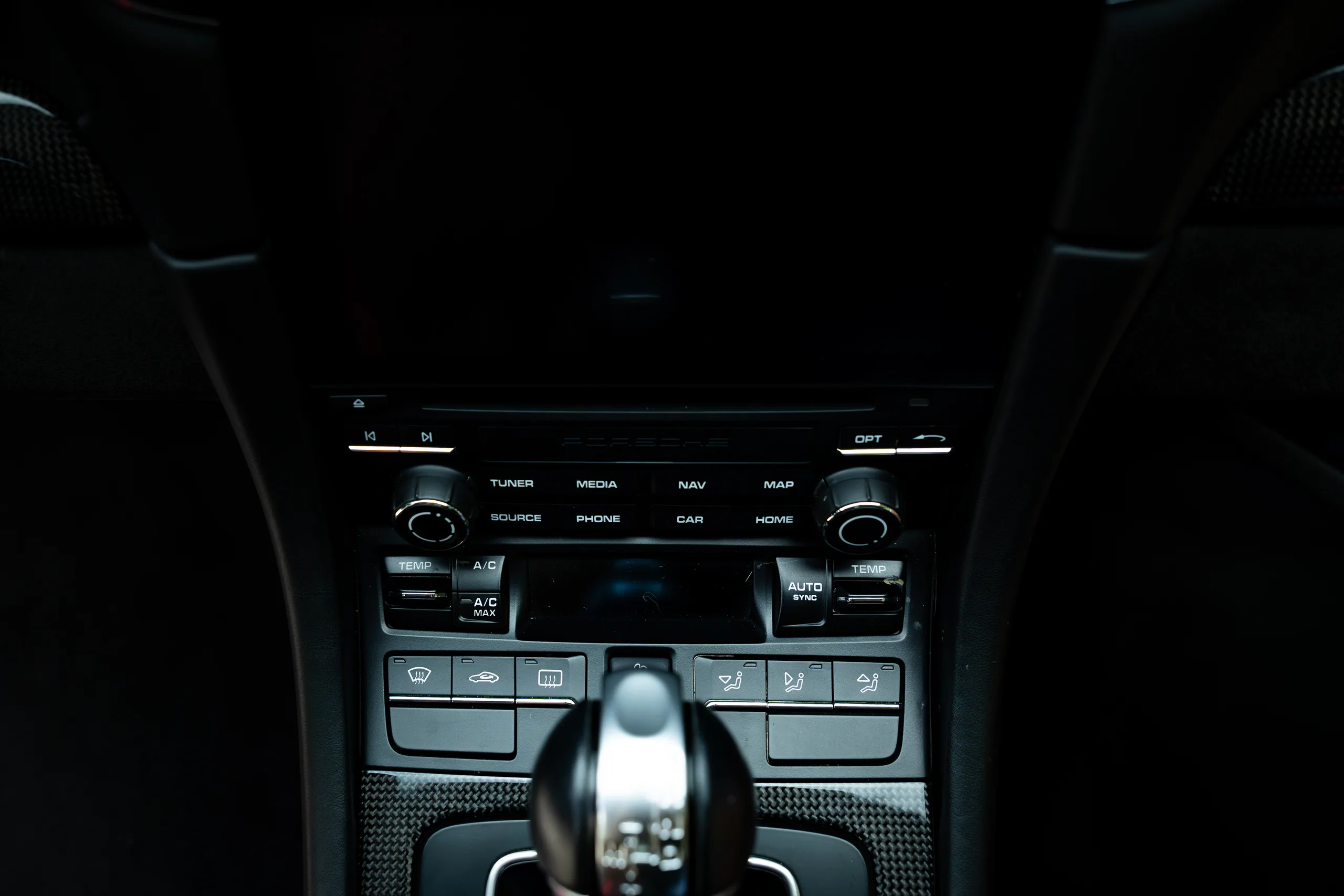 2018 Porsche 911 GT3 — photo 46 of 64