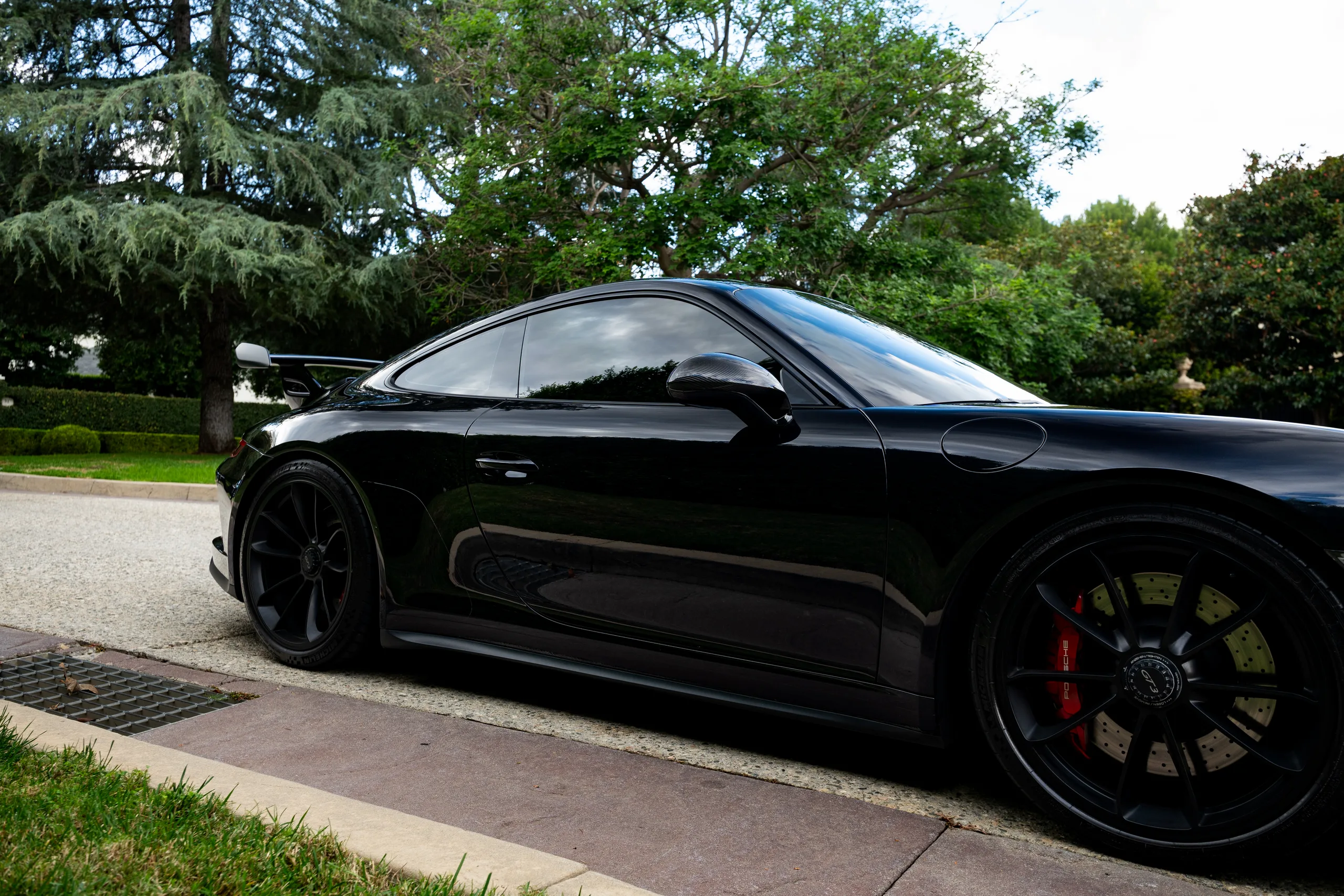 2018 Porsche 911 GT3 — photo 17 of 64