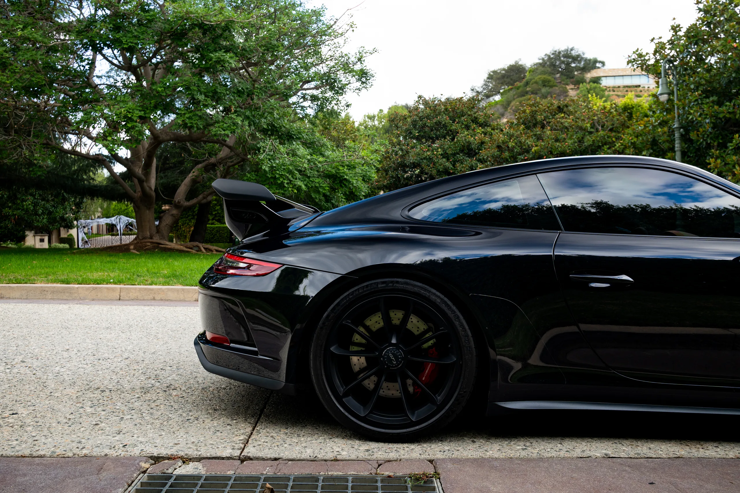 2018 Porsche 911 GT3 — photo 16 of 64