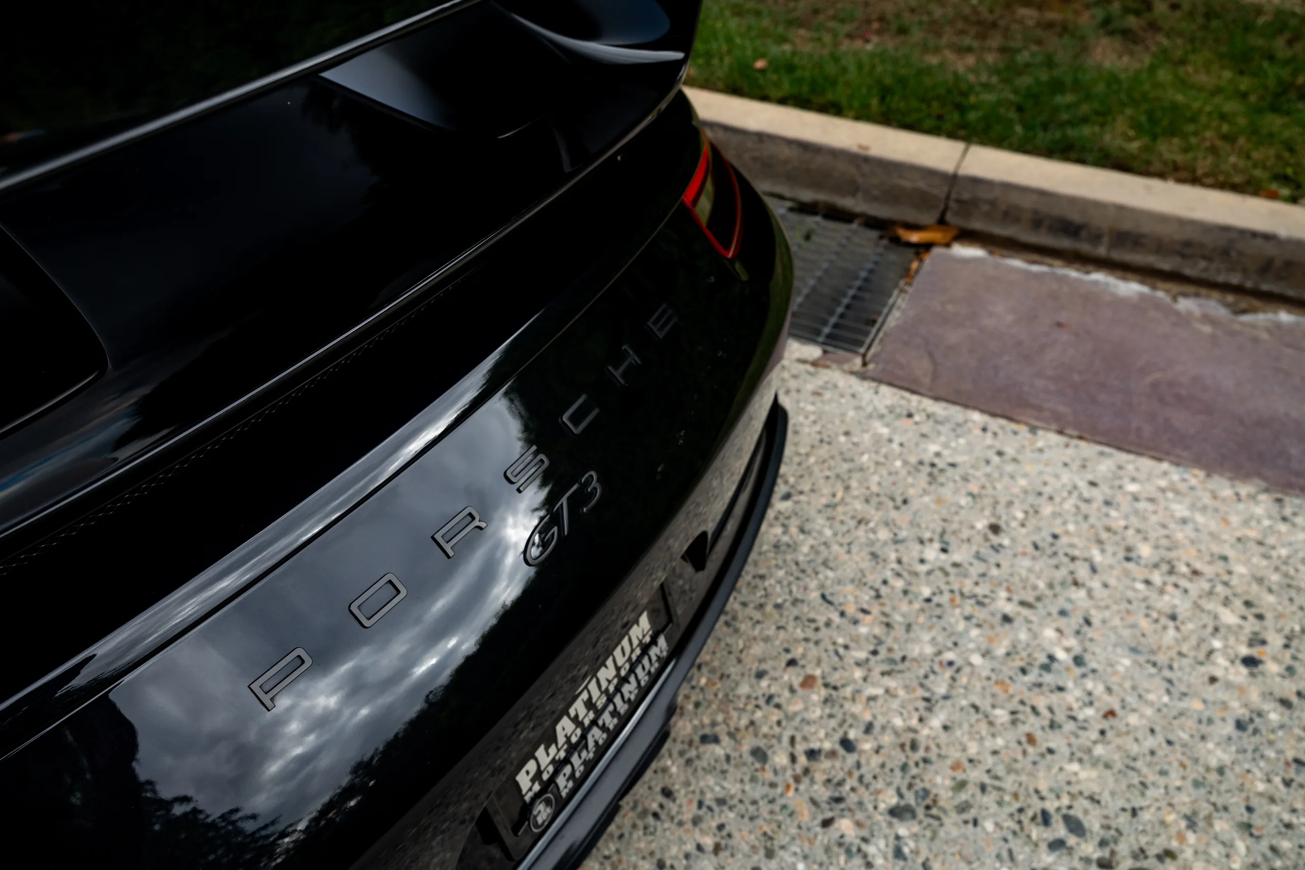 2018 Porsche 911 GT3 — photo 25 of 64