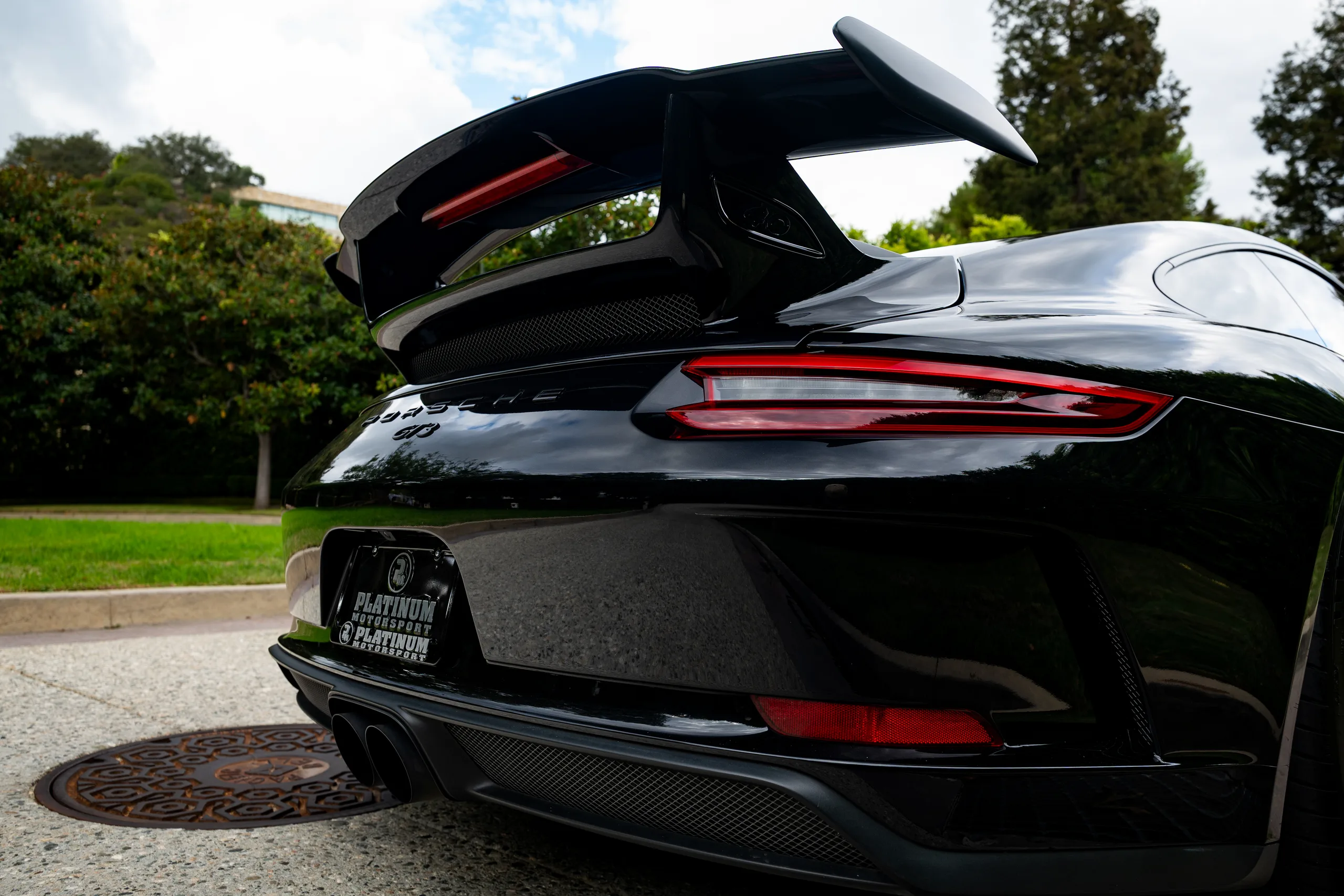 2018 Porsche 911 GT3 — photo 19 of 64