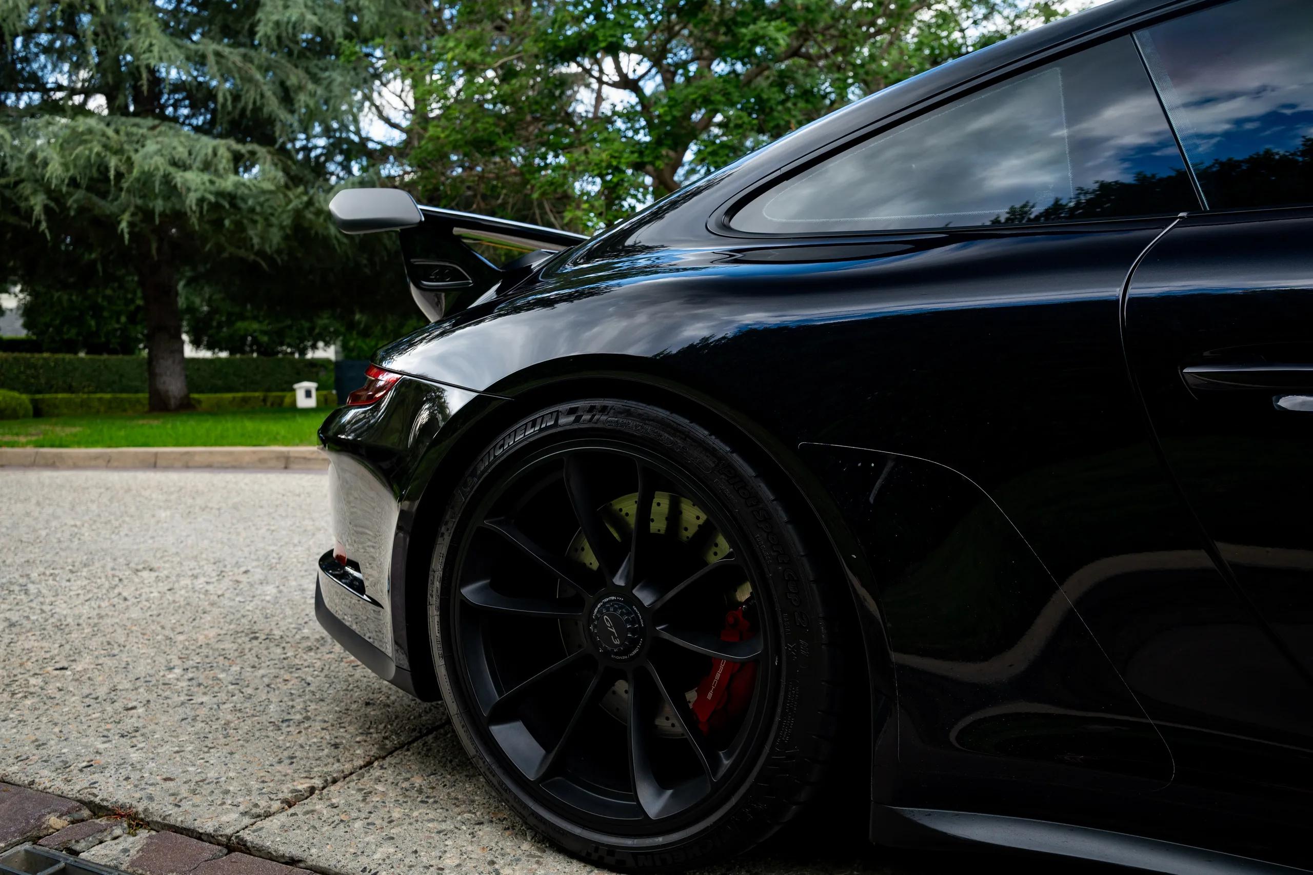 2018 Porsche 911 GT3 — photo 32 of 64