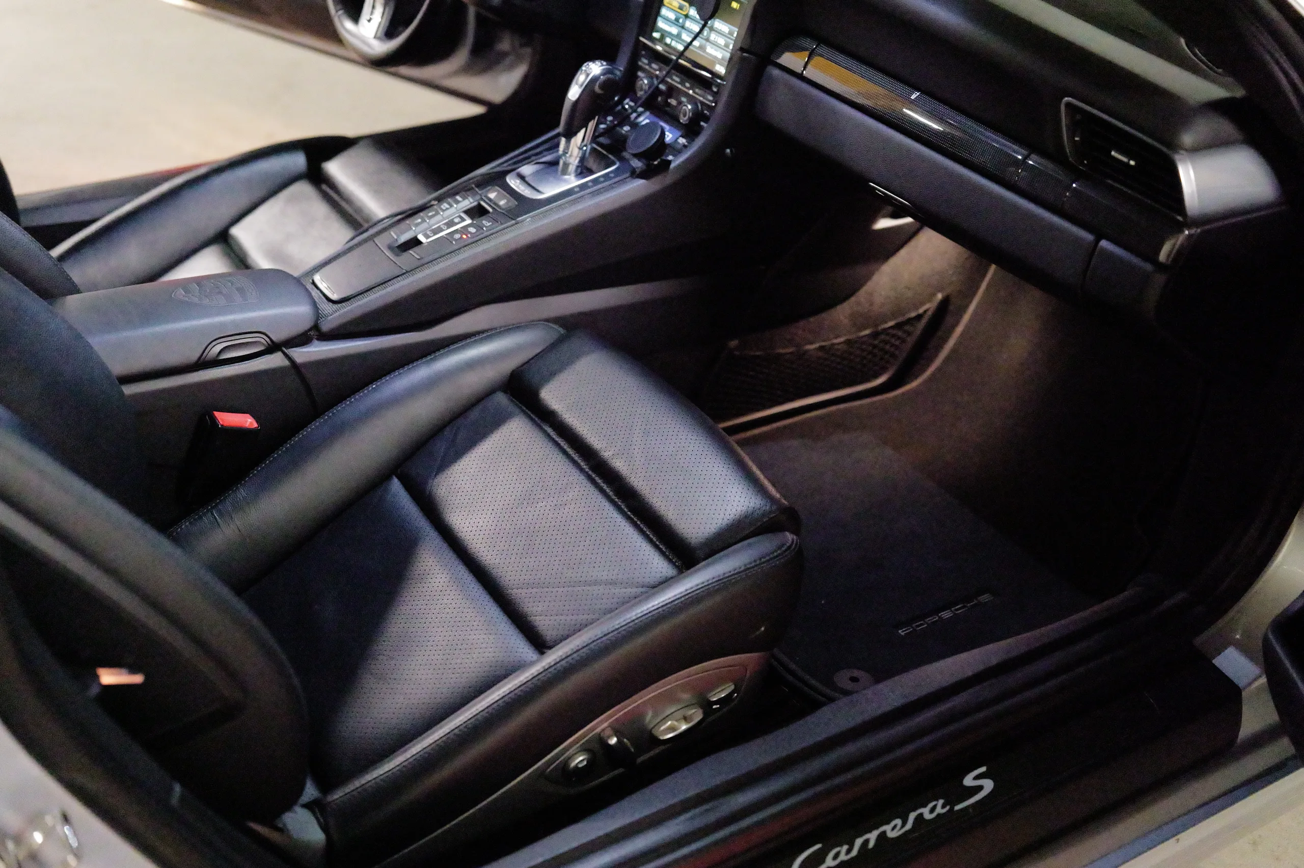 2014 Porsche 911 Carrera S — photo 49 of 52