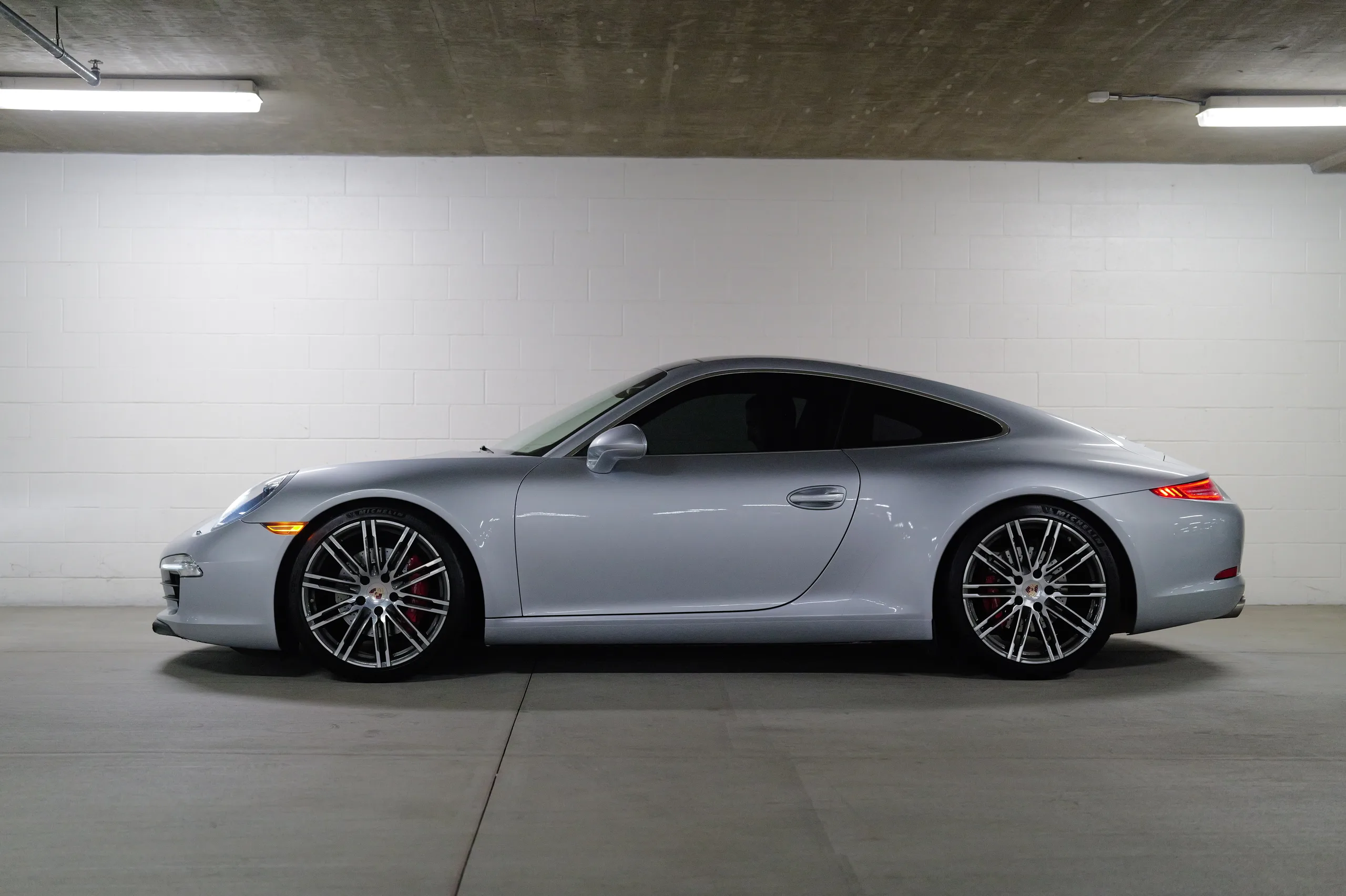 2014 Porsche 911 Carrera S — photo 7 of 52