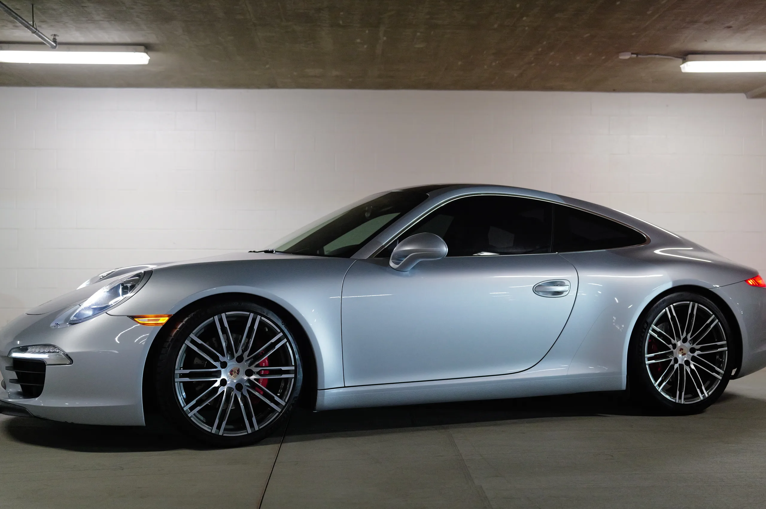 2014 Porsche 911 Carrera S — photo 15 of 52
