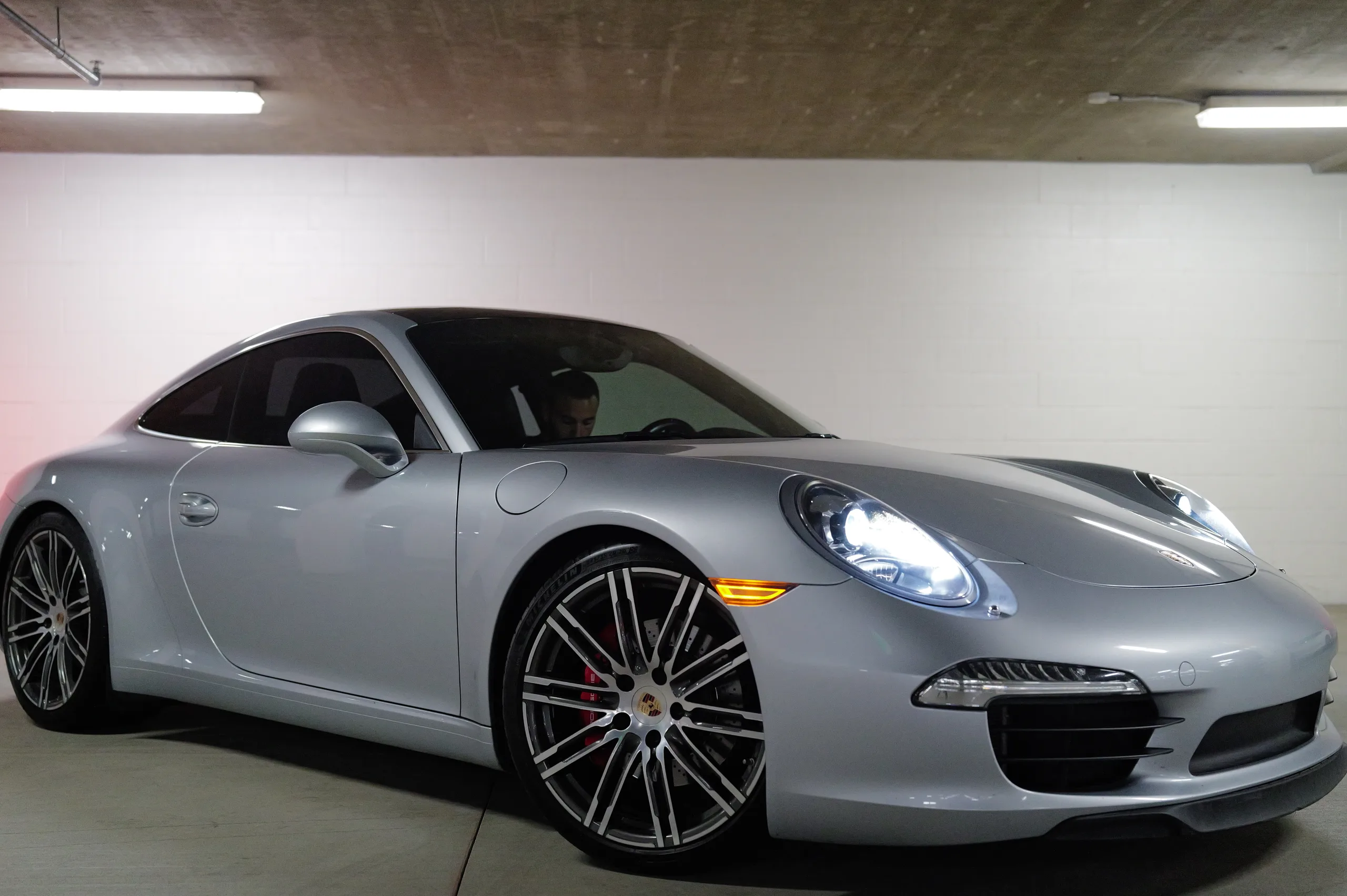 2014 Porsche 911 Carrera S — photo 17 of 52