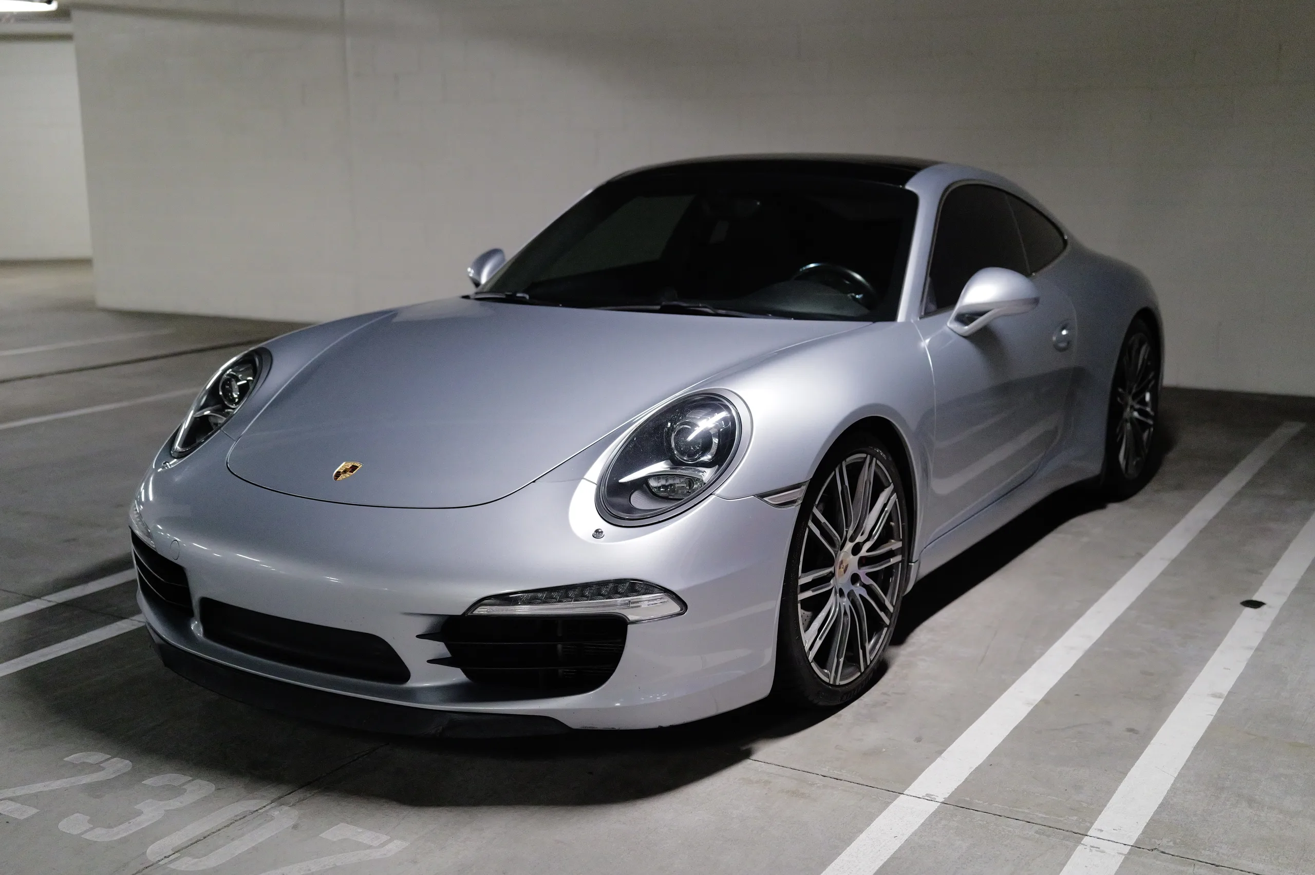2014 Porsche 911 Carrera S — photo 3 of 52