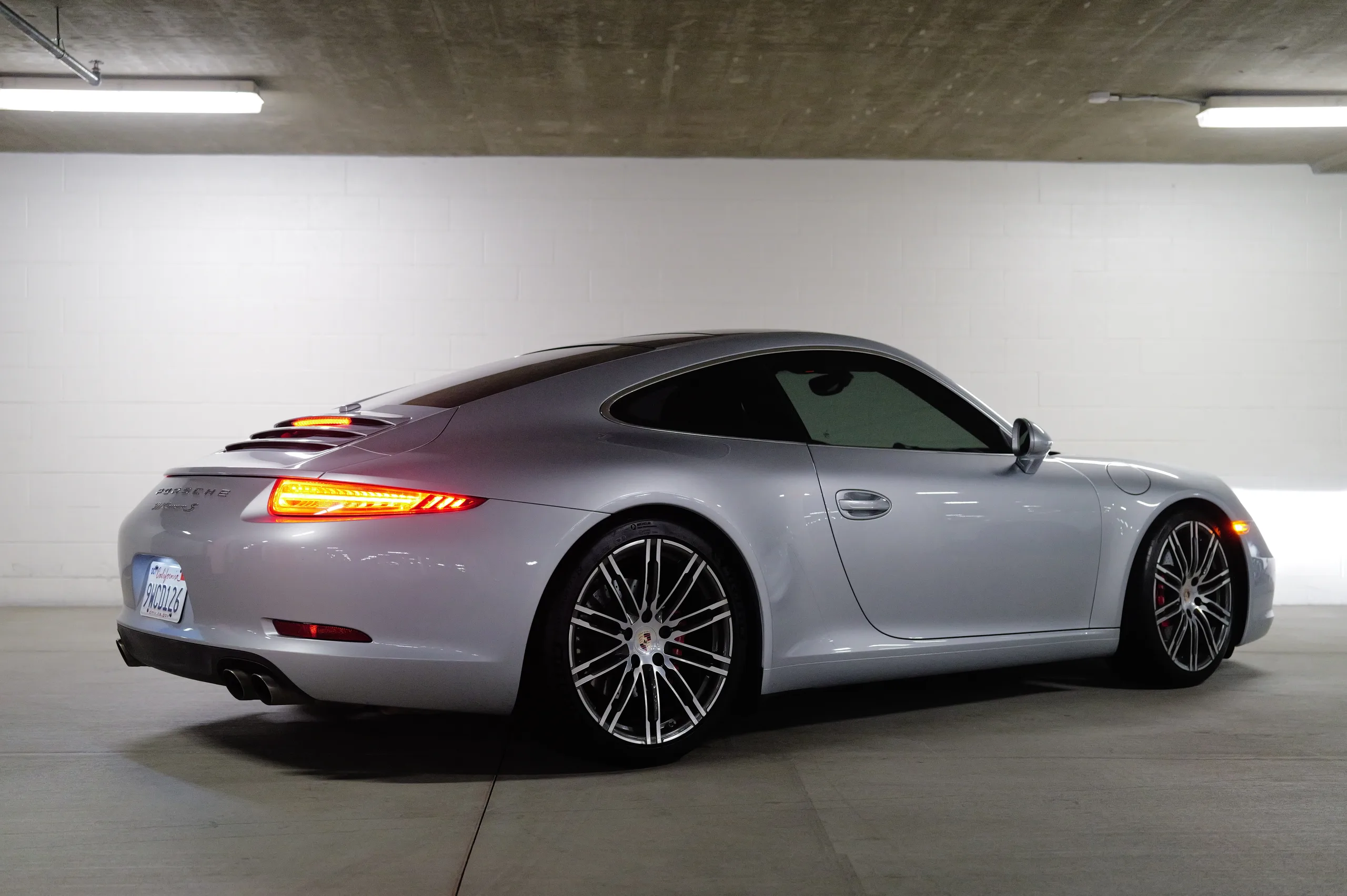 2014 Porsche 911 Carrera S — photo 9 of 52