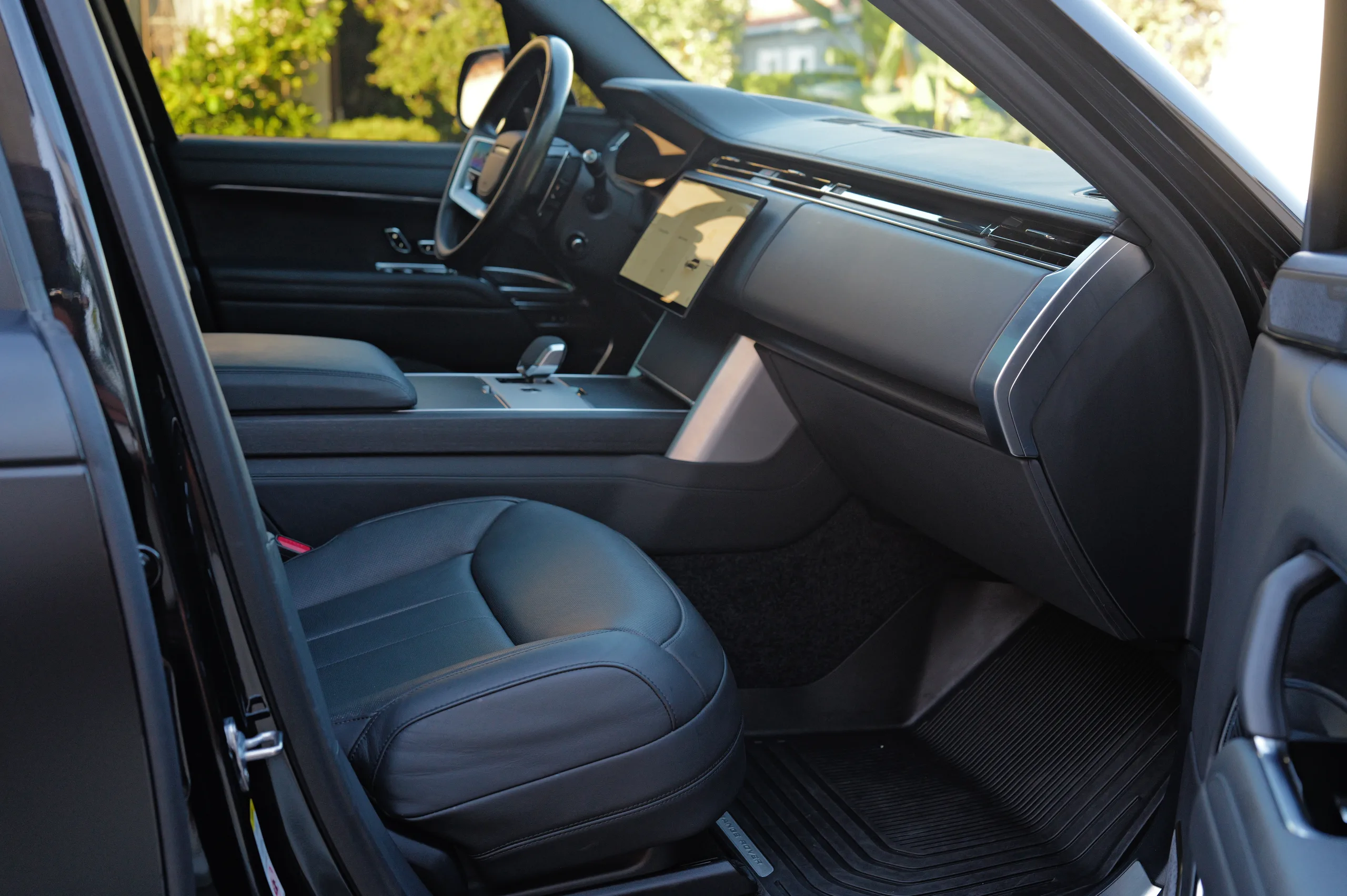 2024 Land Rover Range Rover Autobiography — photo 26 of 60