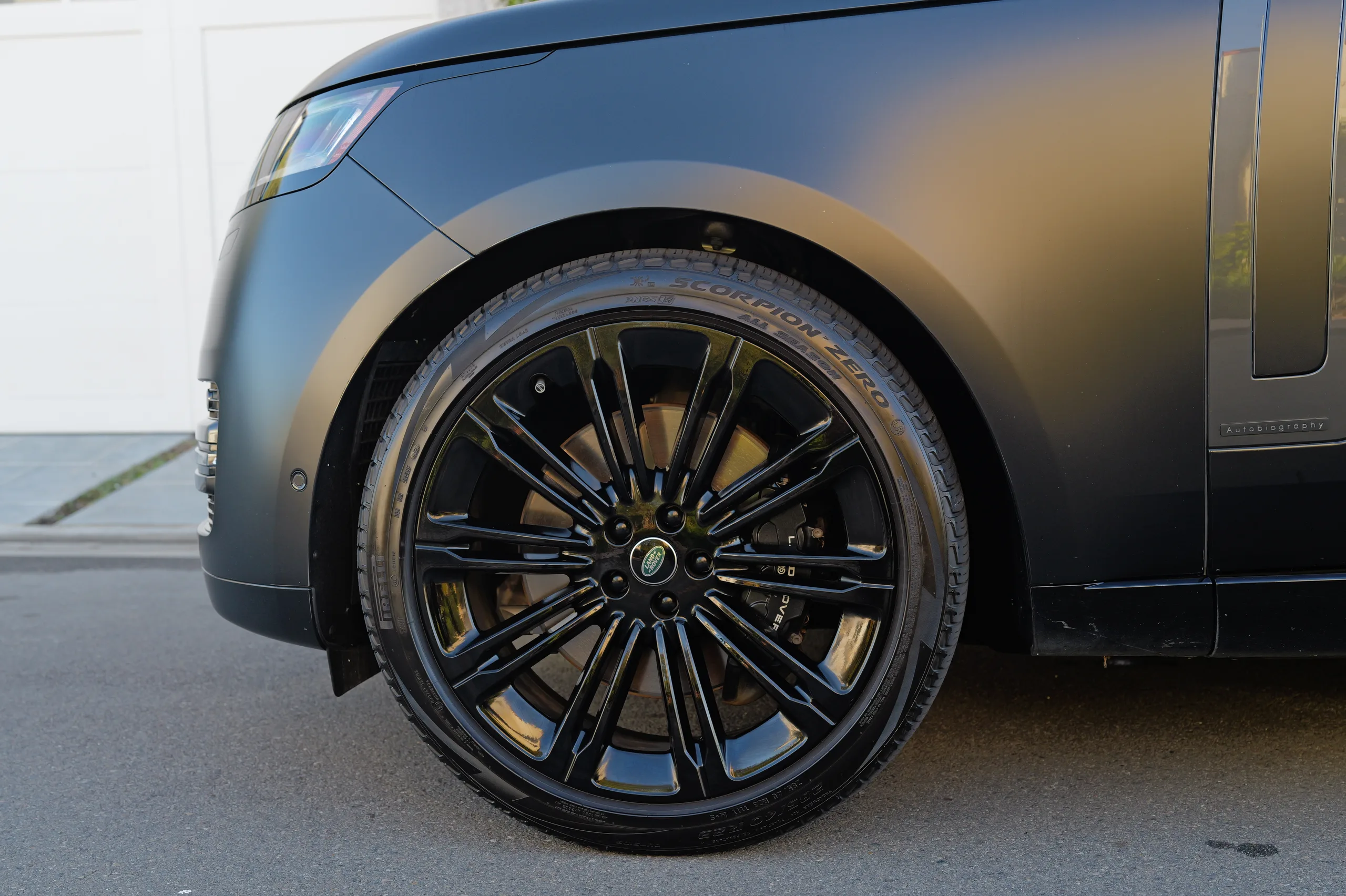 2024 Land Rover Range Rover Autobiography — photo 15 of 60