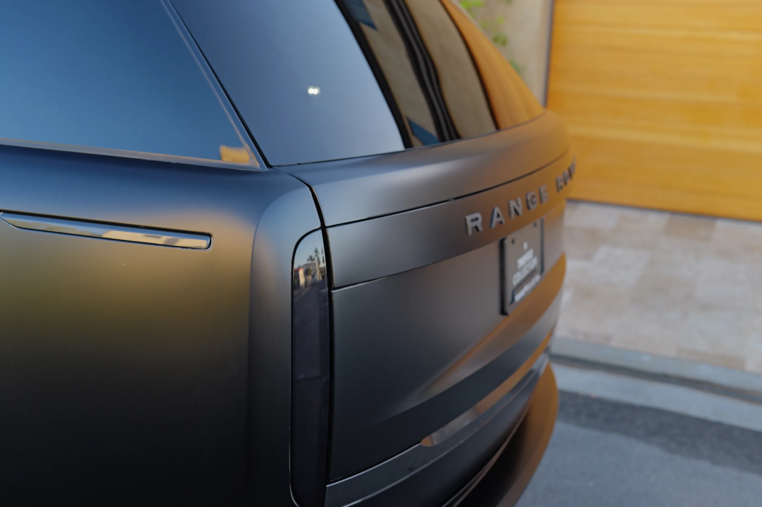 2024 Land Rover Range Rover Autobiography — photo 14 of 60