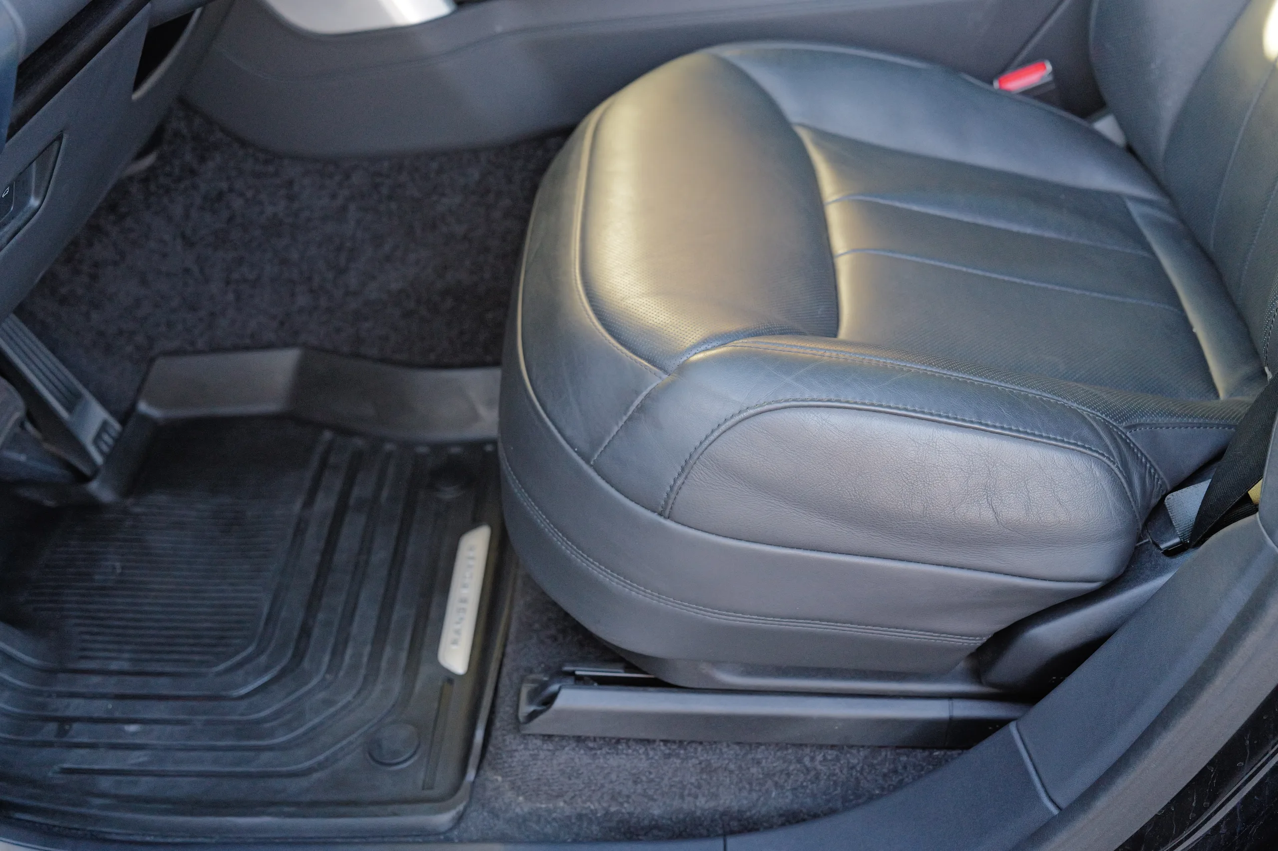 2024 Land Rover Range Rover Autobiography — photo 46 of 60