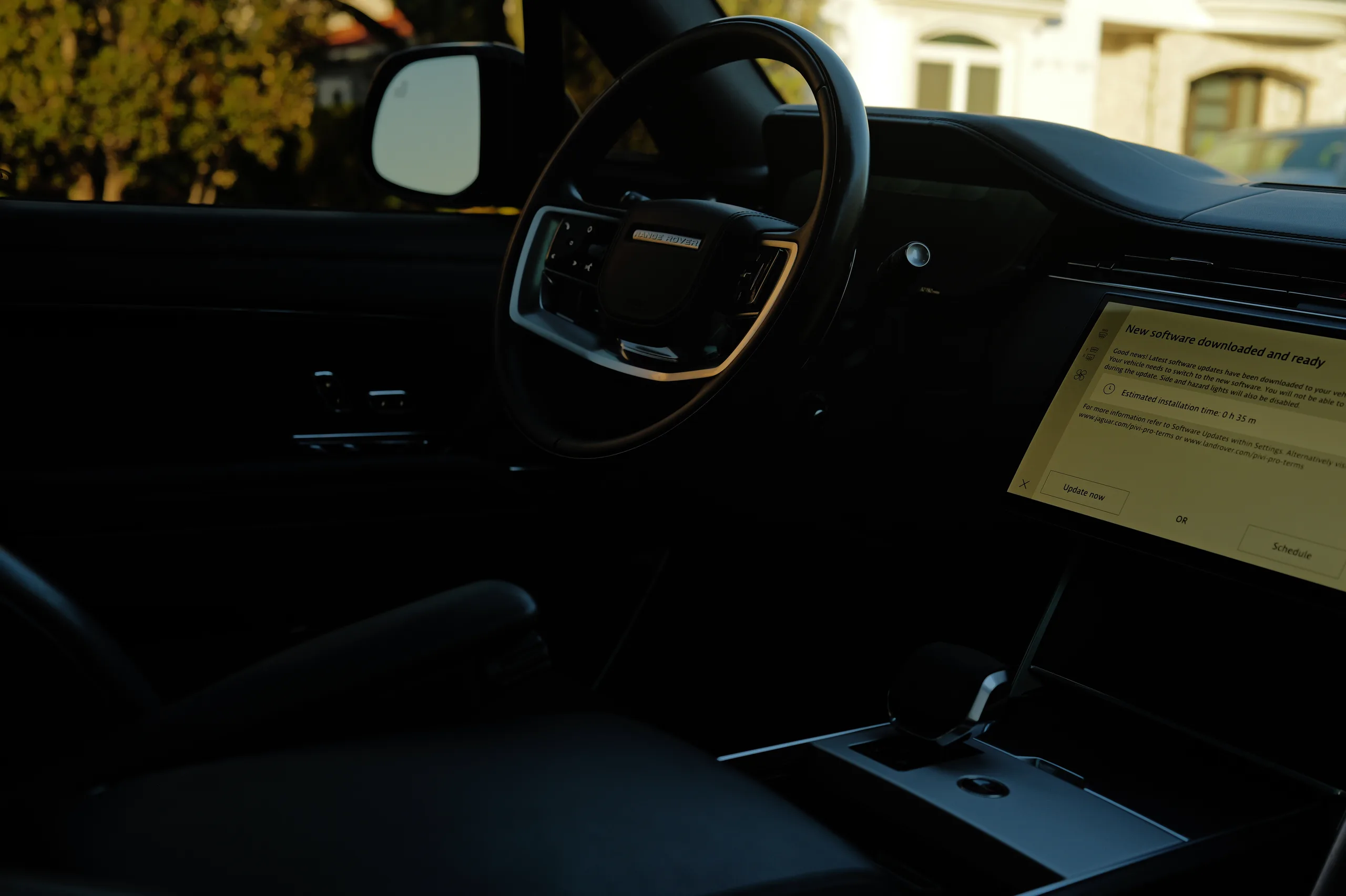 2024 Land Rover Range Rover Autobiography — photo 29 of 60