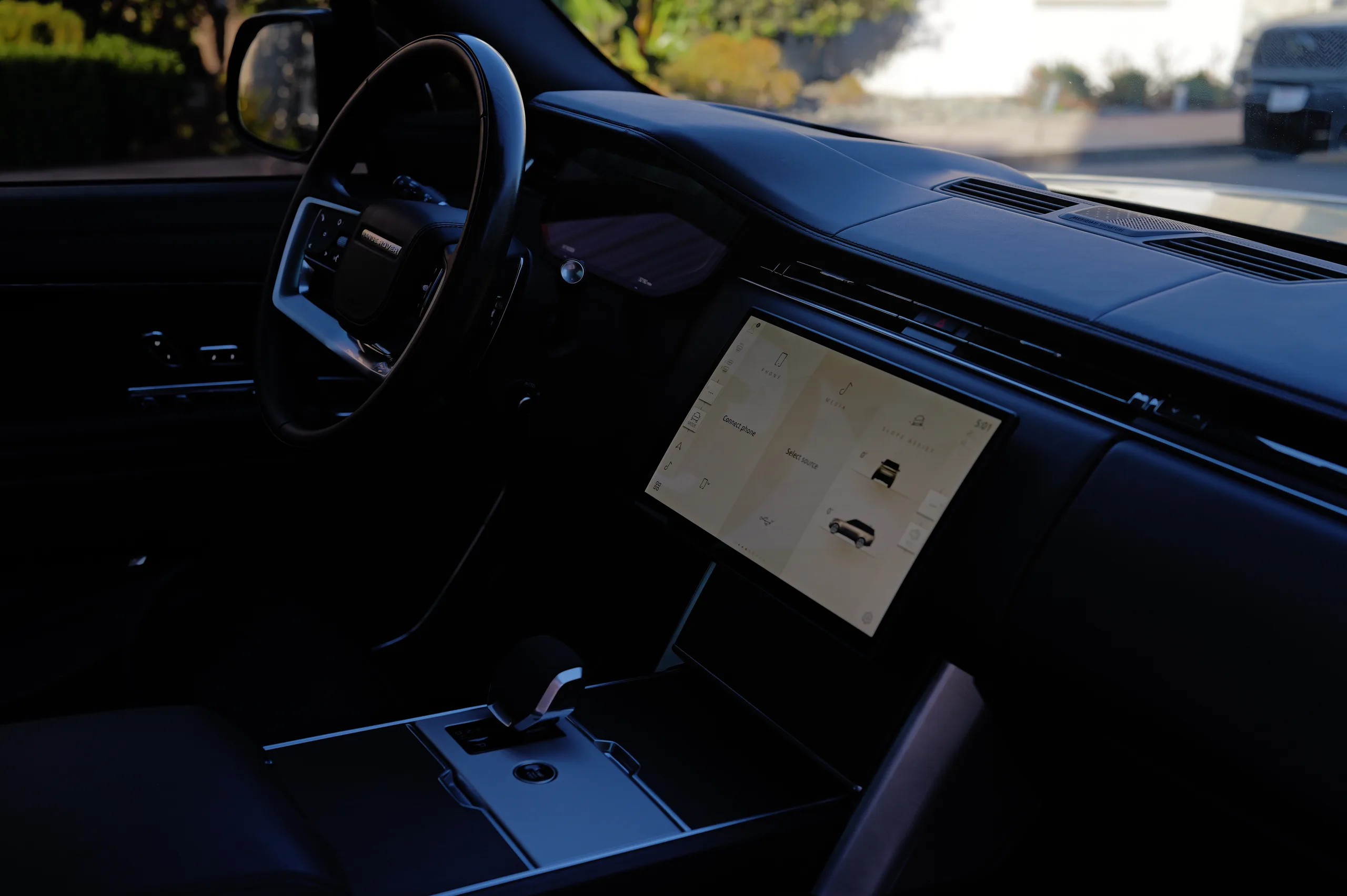 2024 Land Rover Range Rover Autobiography — photo 27 of 60