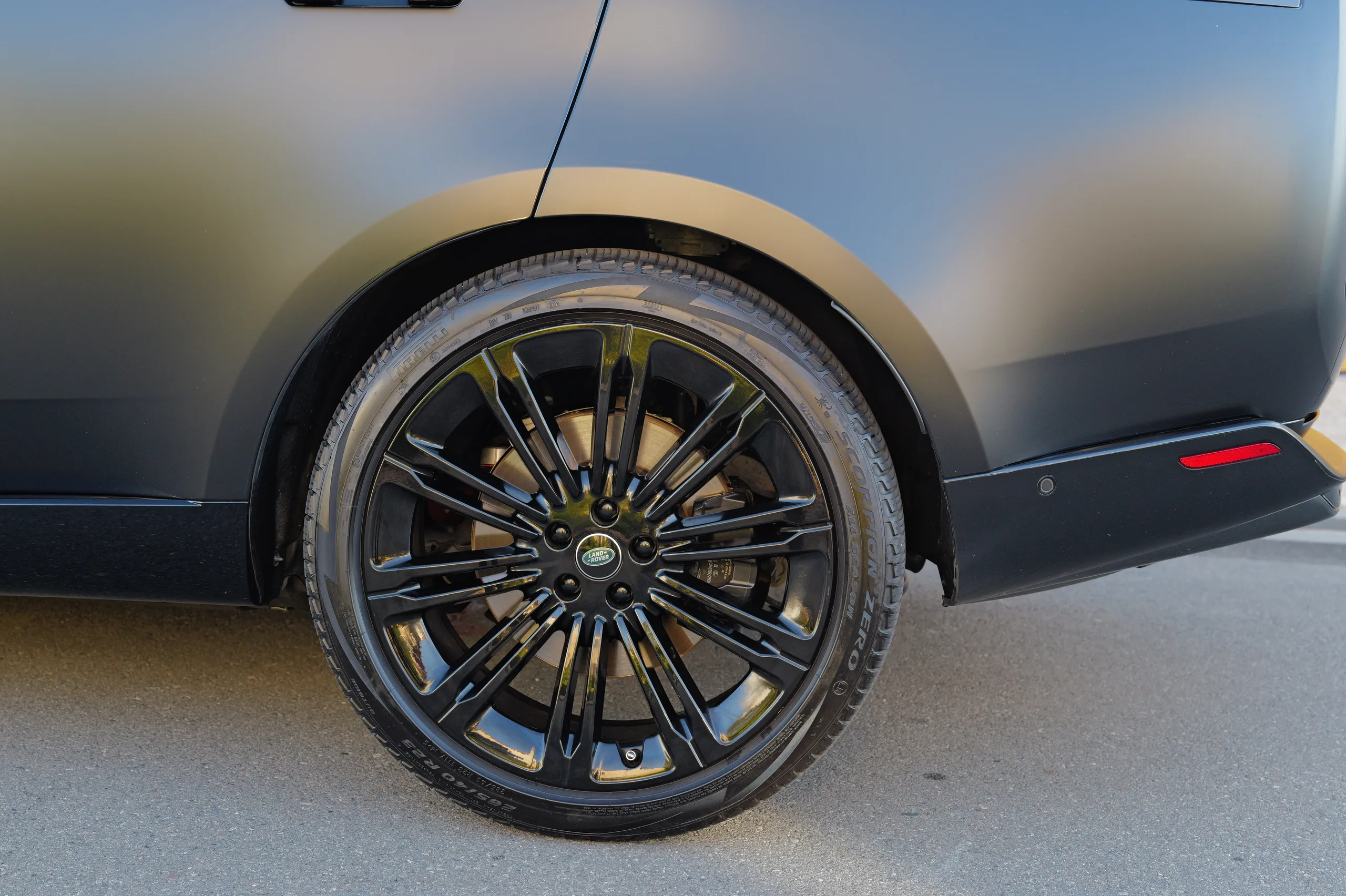 2024 Land Rover Range Rover Autobiography — photo 16 of 60