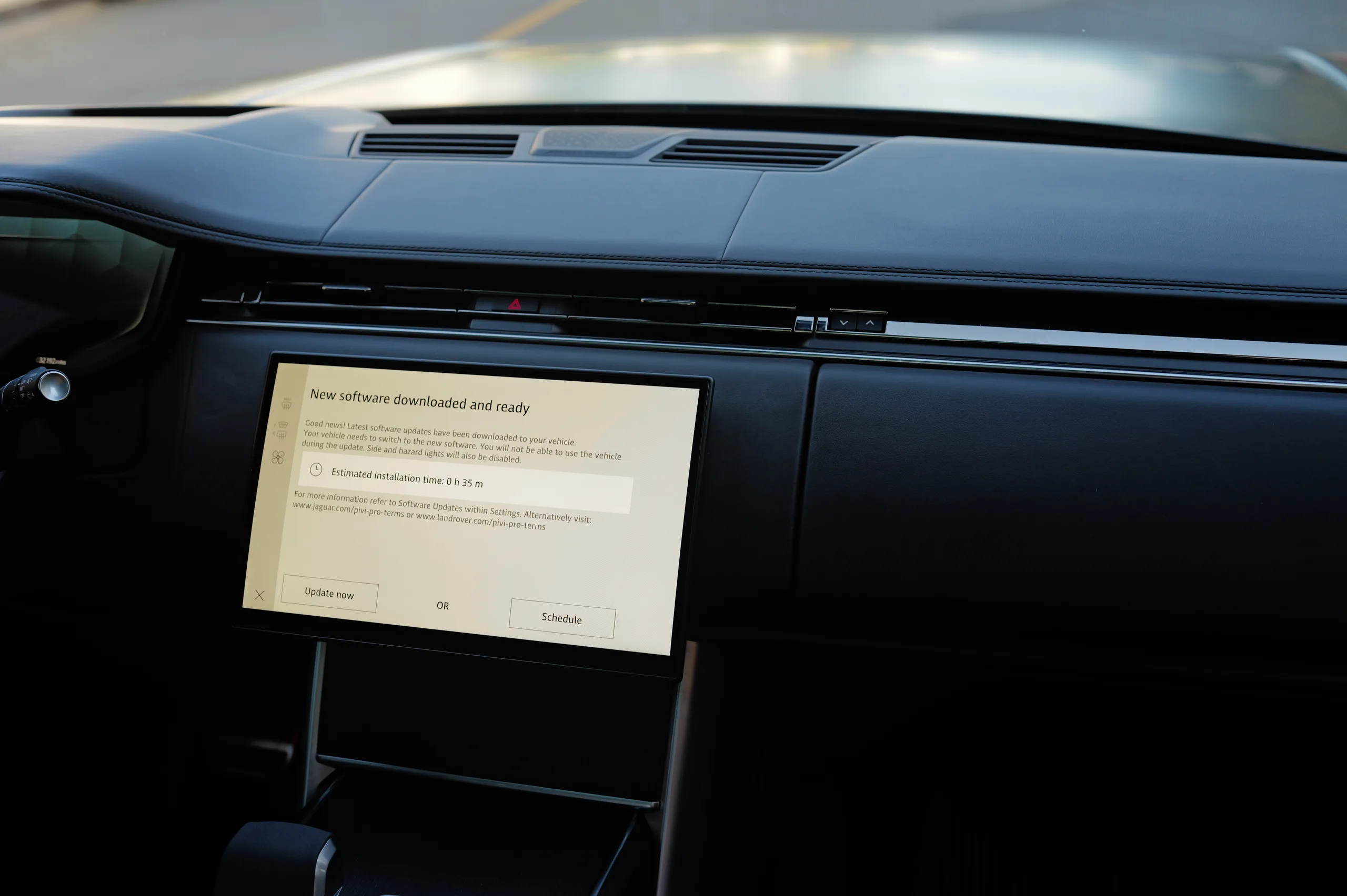 2024 Land Rover Range Rover Autobiography — photo 38 of 60