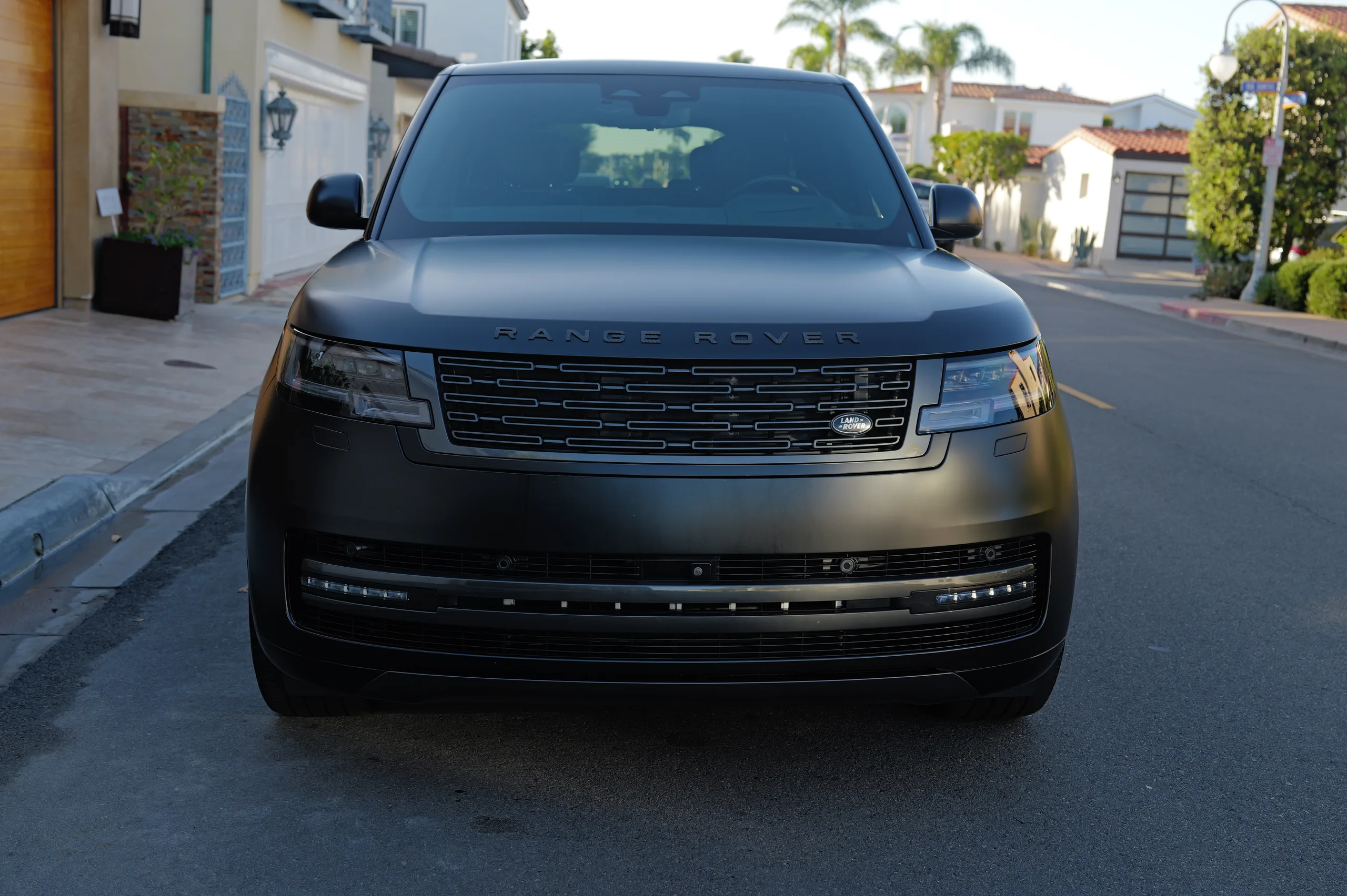 2024 Land Rover Range Rover Autobiography — photo 6 of 60