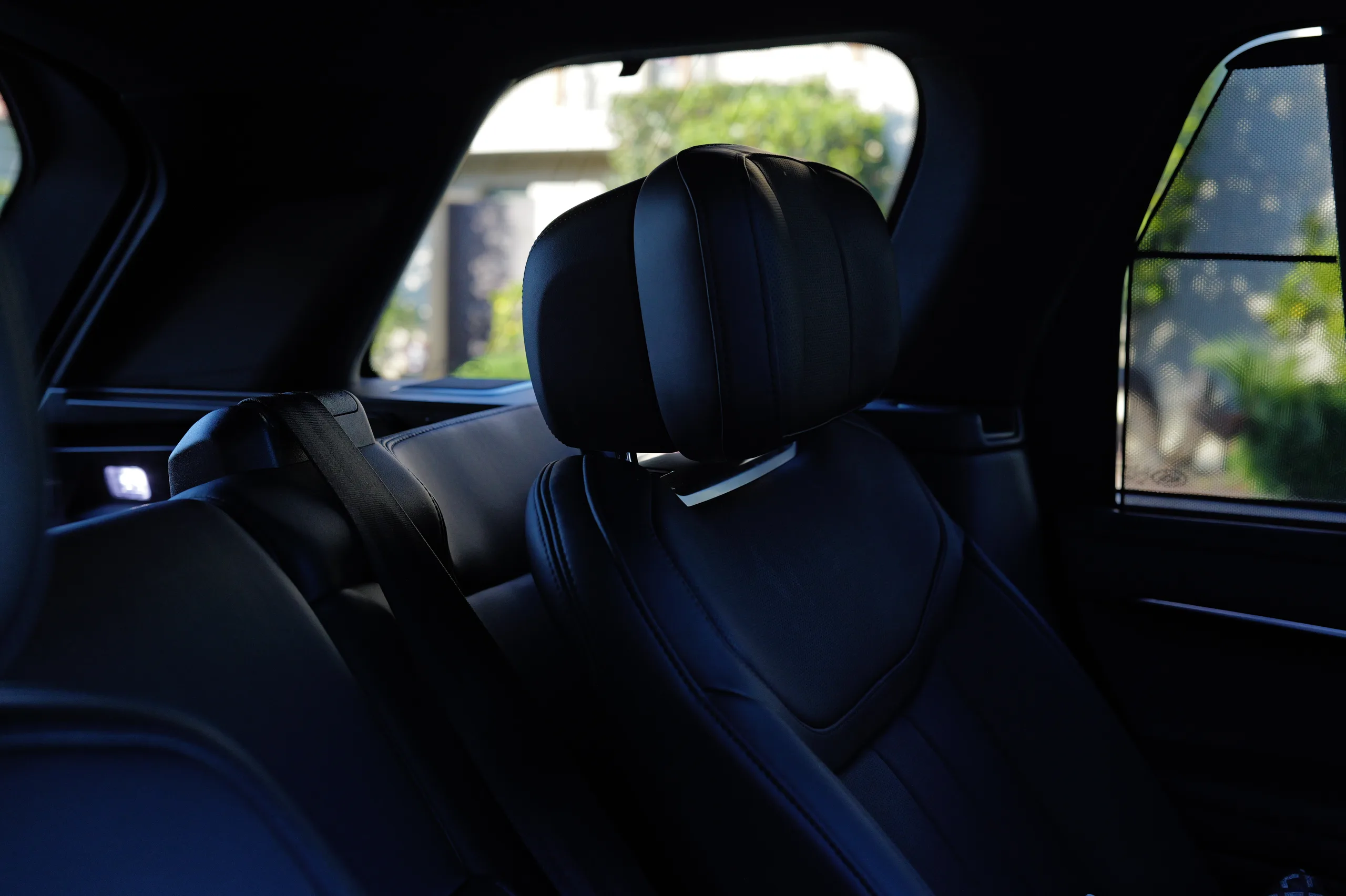 2024 Land Rover Range Rover Autobiography — photo 49 of 60